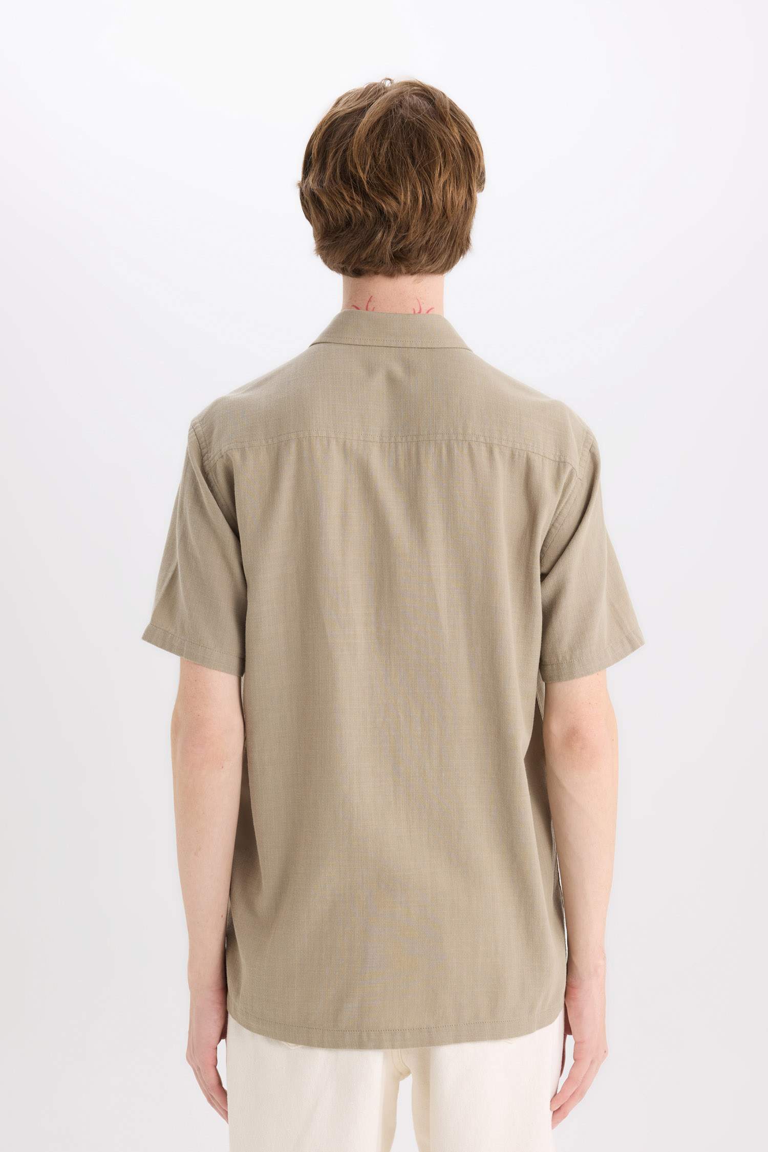 100% хлопковая рубашка с короткими рукавами, slim fit, базовая модель