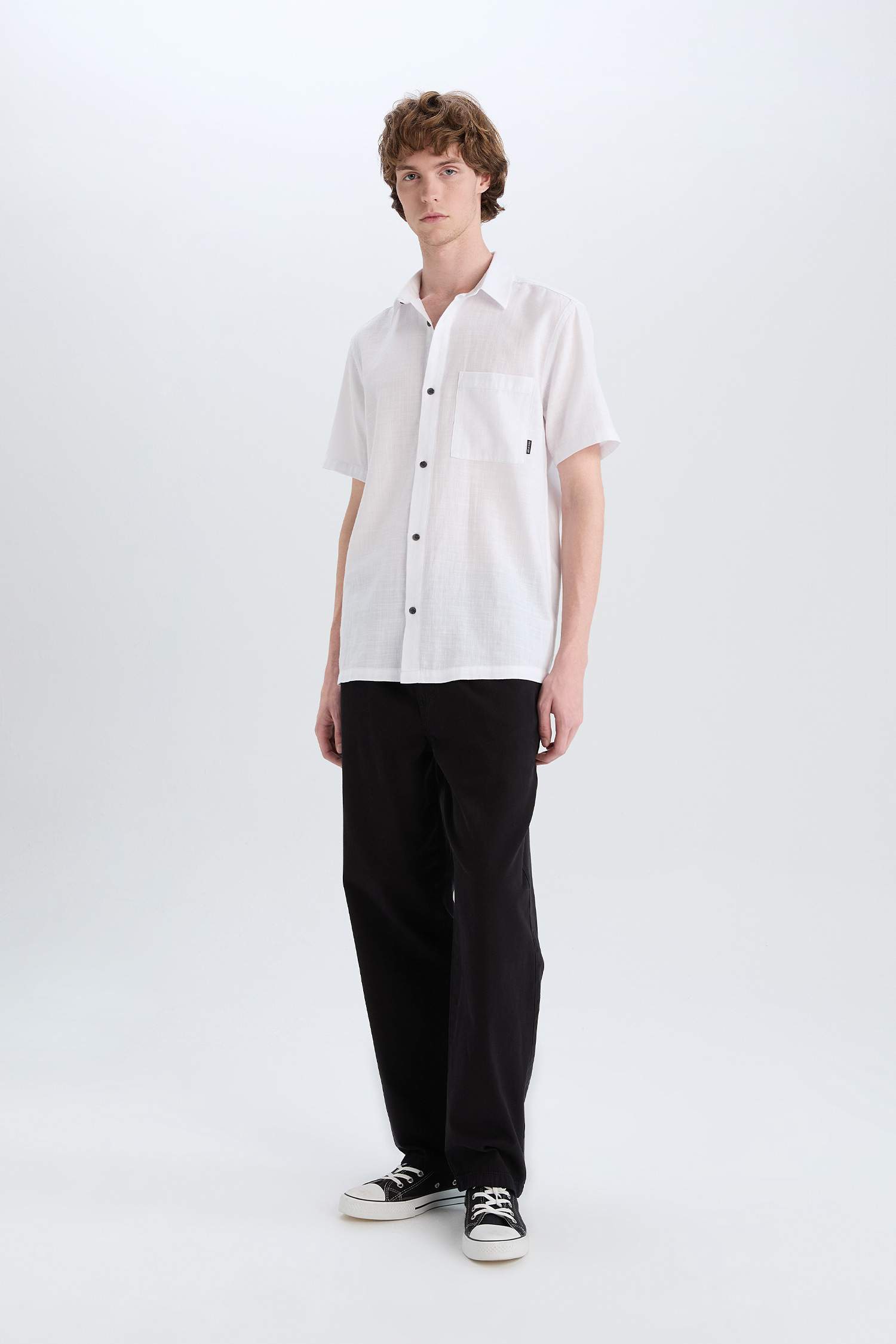 100% хлопковая рубашка с короткими рукавами, slim fit, базовая модель