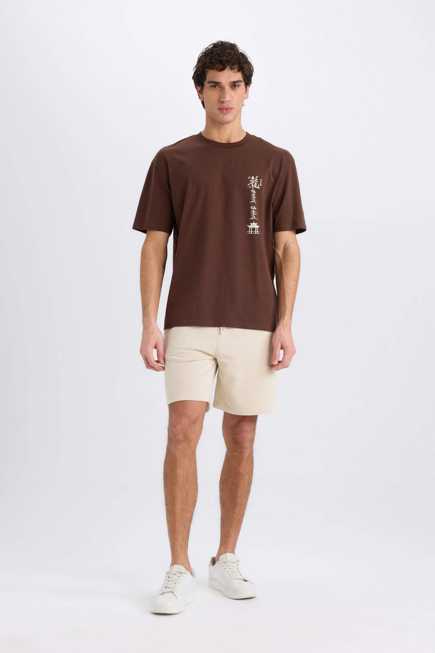 T-shirt boxy imprimé au dos à manches courtes