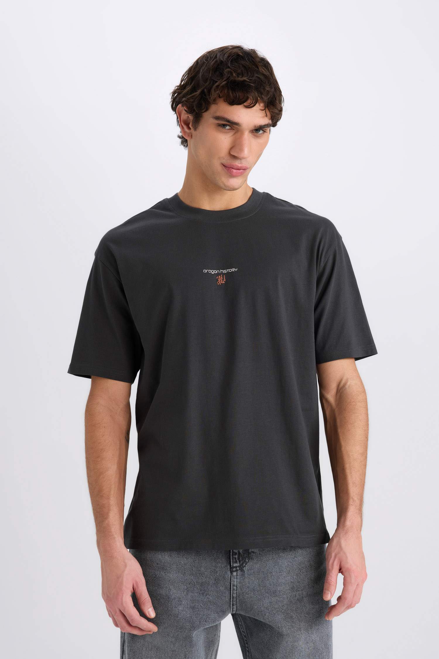 Boxy Fit Crew Neck Printed Short Sleeve T-Shirt