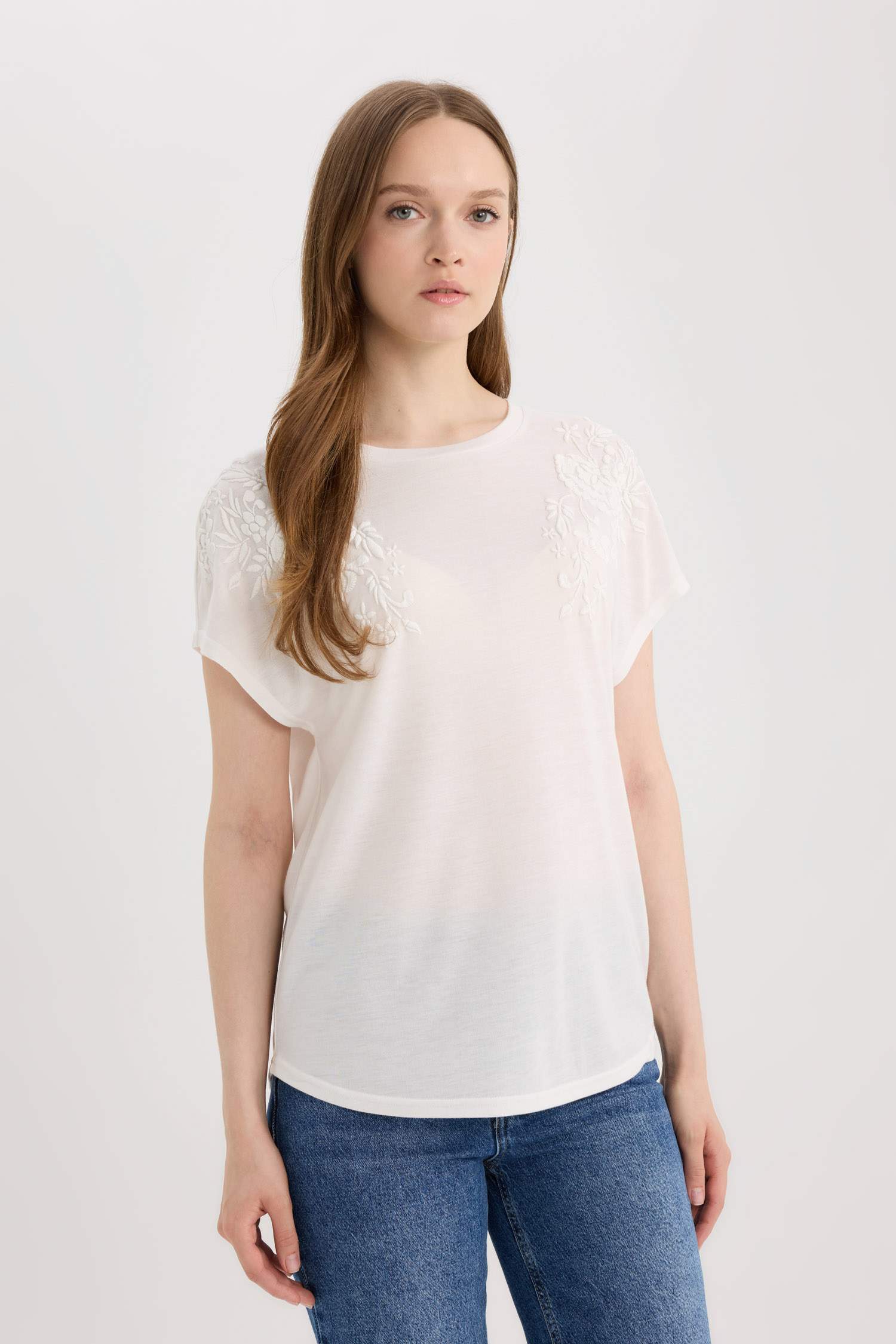 Traditional Regular Fit Crew Neck Short Sleeve T-Shirt