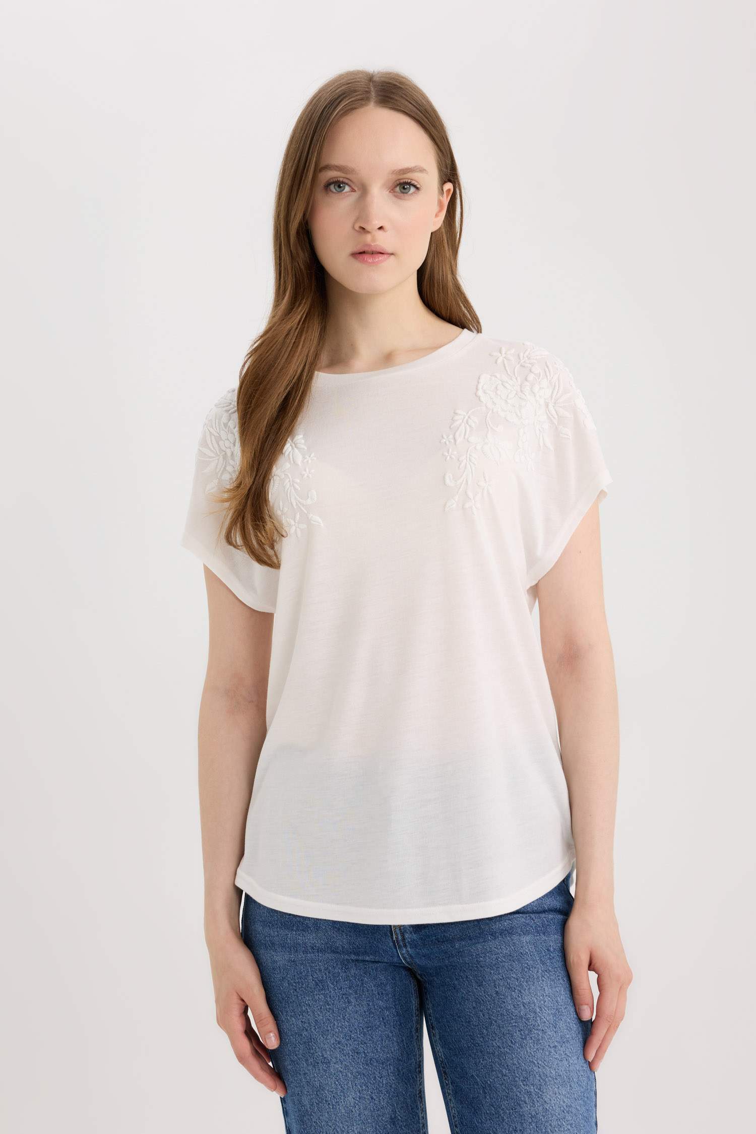 Traditional Regular Fit Crew Neck Short Sleeve T-Shirt