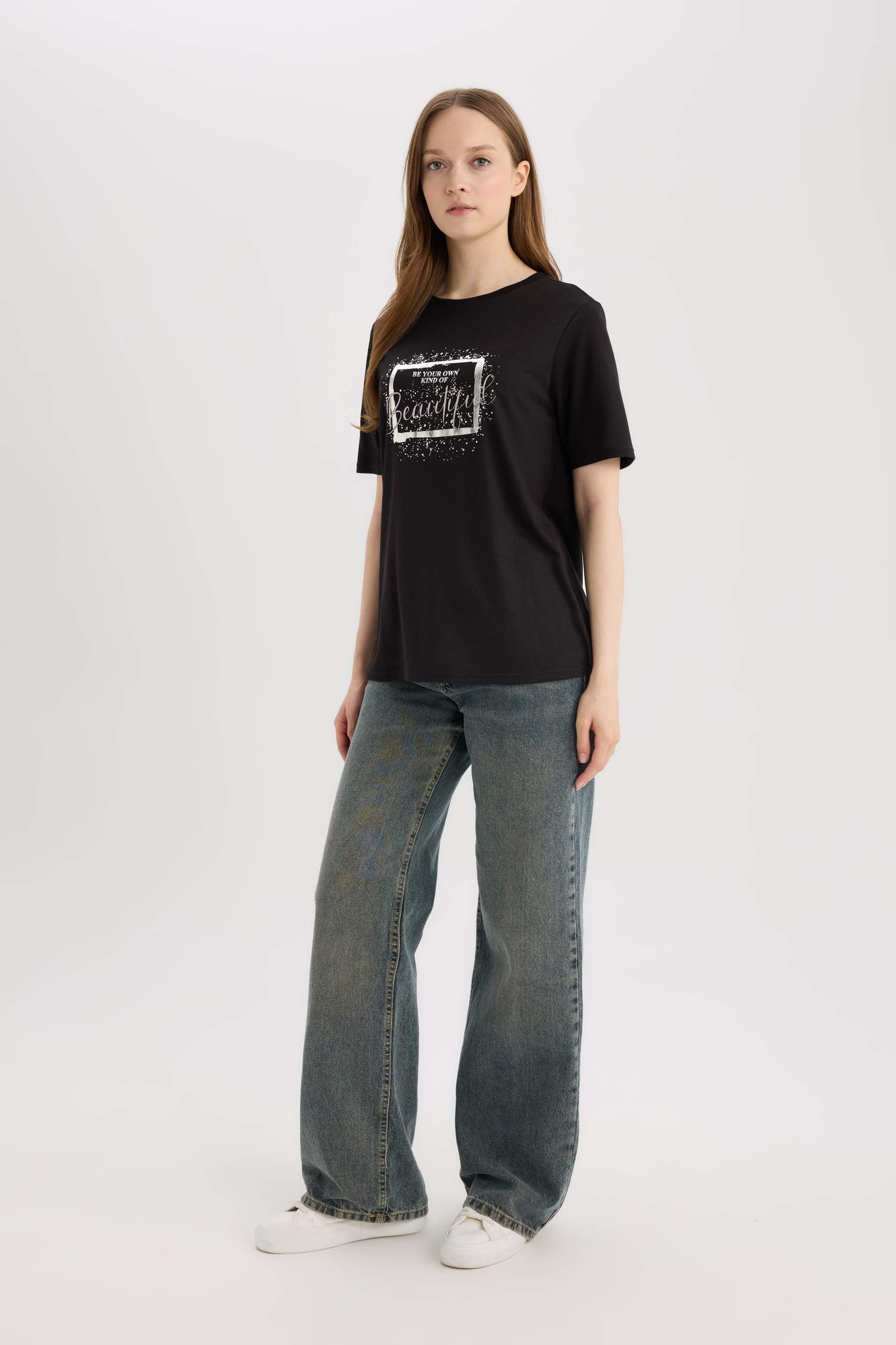 Traditional Regular Fit Crew Neck Short Sleeve T-Shirt