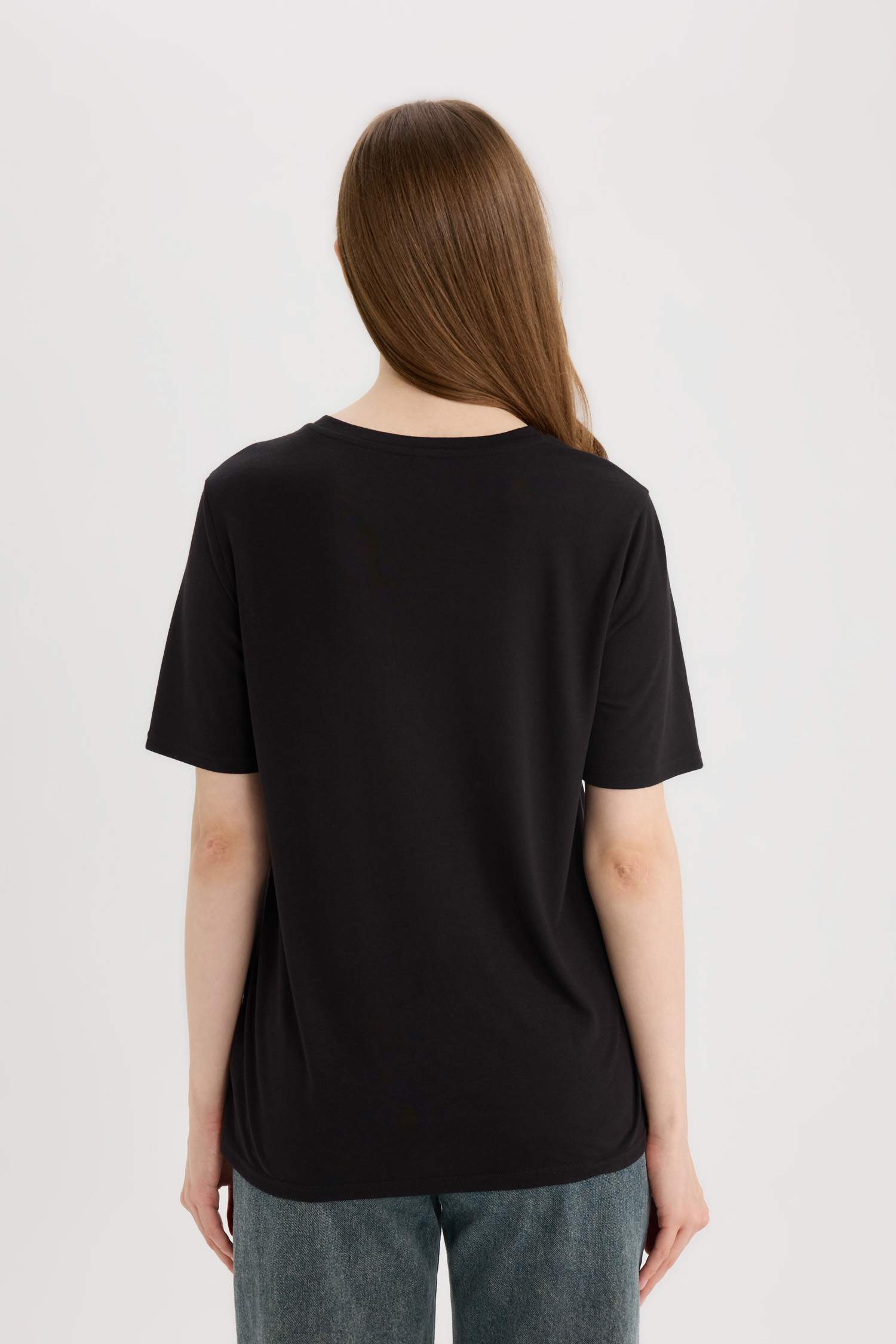 Traditional Regular Fit Crew Neck Short Sleeve T-Shirt