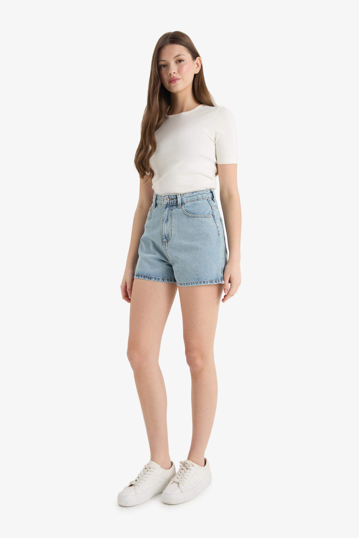 Mom Fit High Waist Crop Fit Denim Shorts