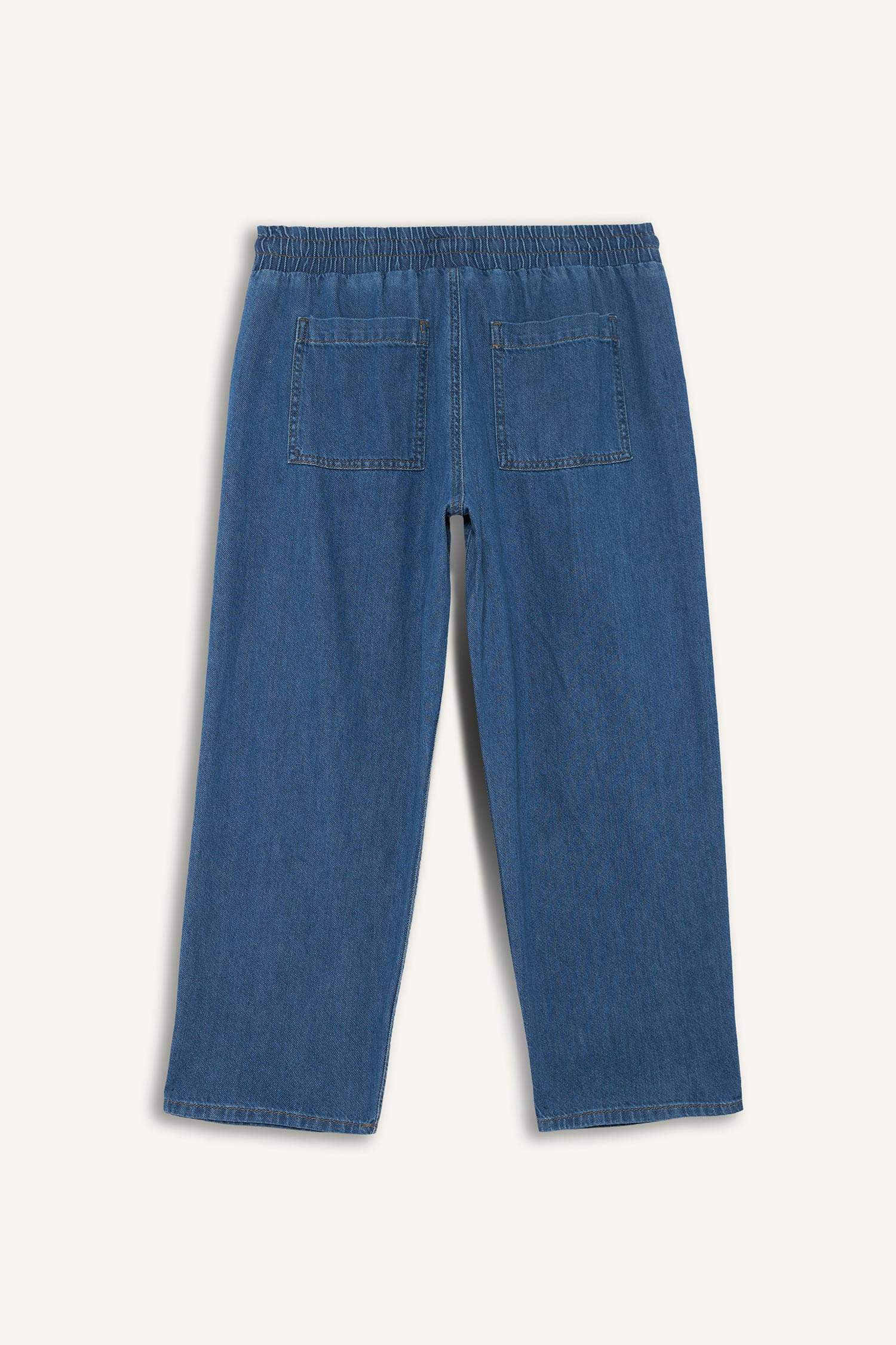 بنطرون جينز كروب فيت قصير كاروت فيت وخصر عالي