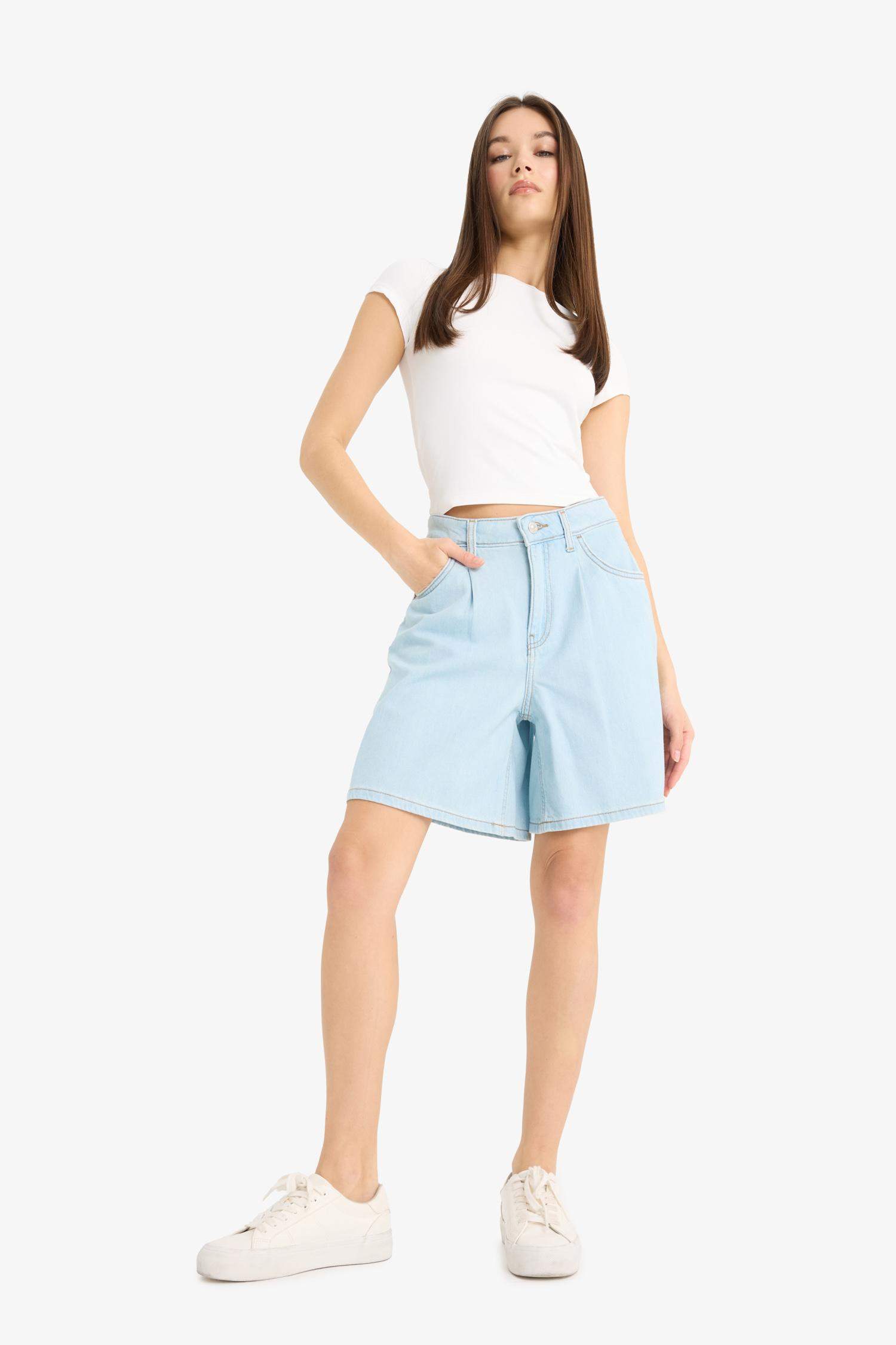 Yüksek Bel Yumuşak Jean Bermuda Şort