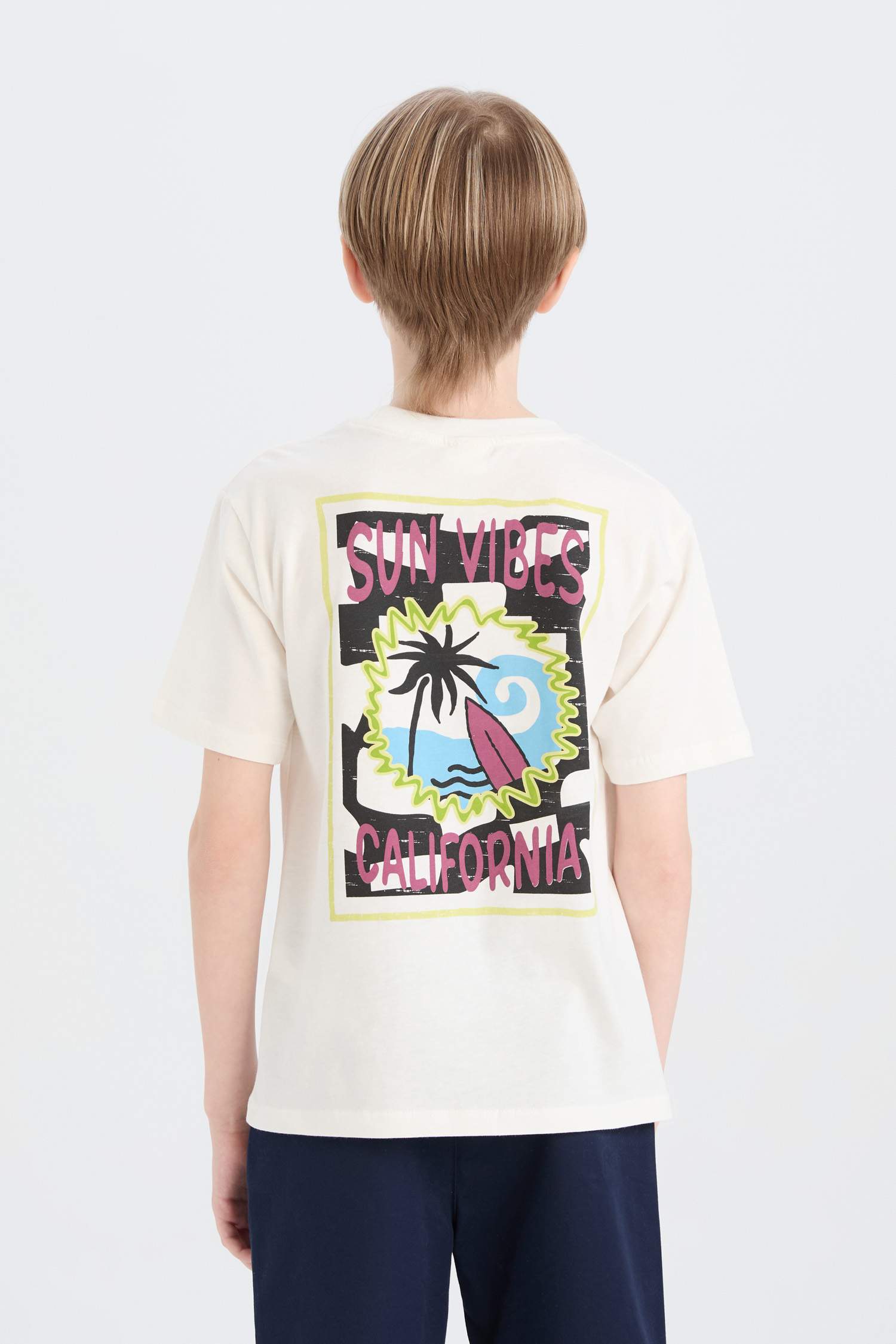 تيشيرت ولادي نص ردن قصة عادية بياخة مستديرة