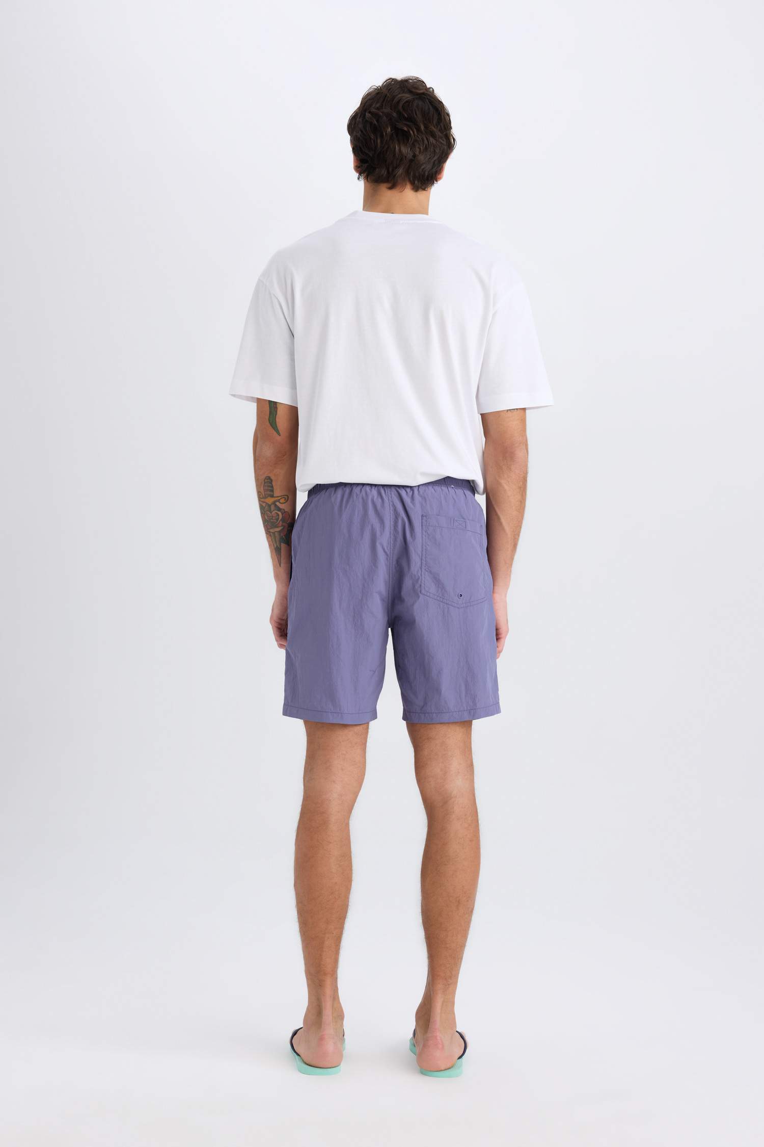 Regular Fit с сетчатой подкладкой выше колена плавательные шорты