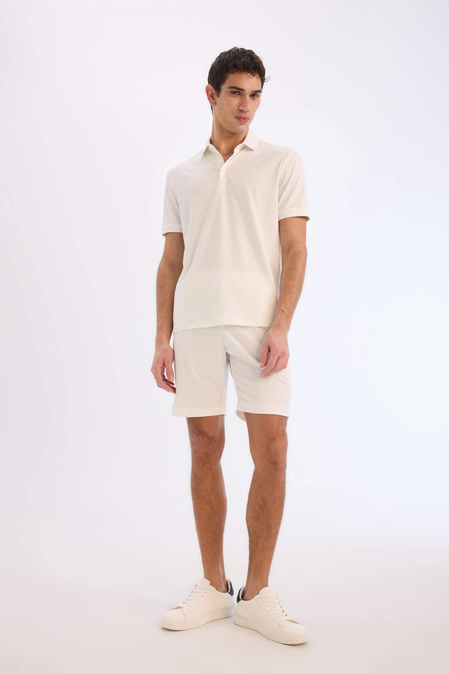 Regular Fit Beli Bağcıklı Krinkıl Bermuda Şort