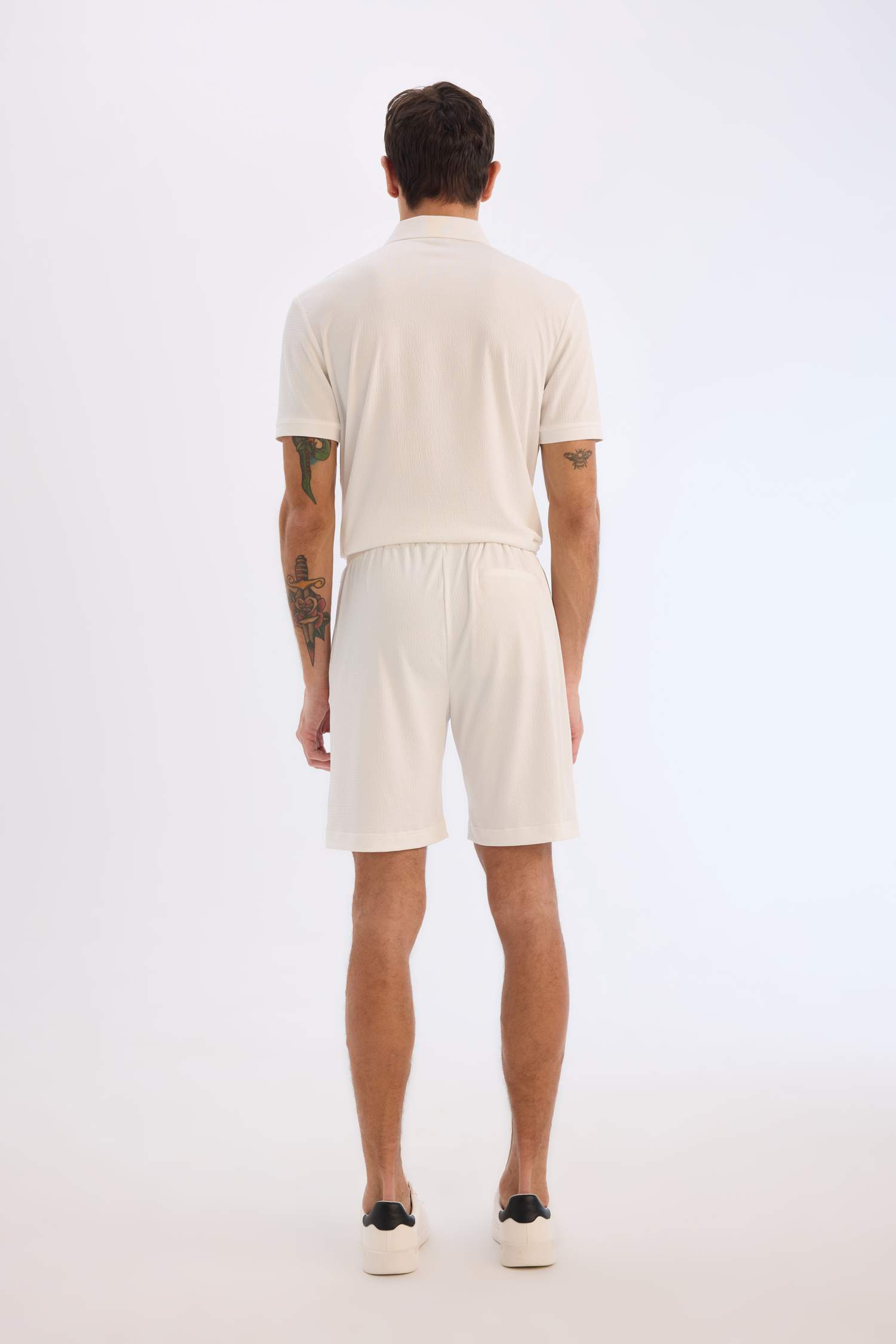 Regular Fit Beli Bağcıklı Krinkıl Bermuda Şort