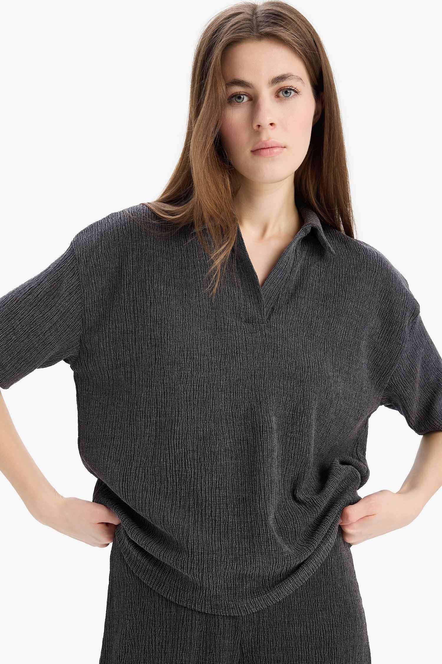 Футболка поло свободного кроя