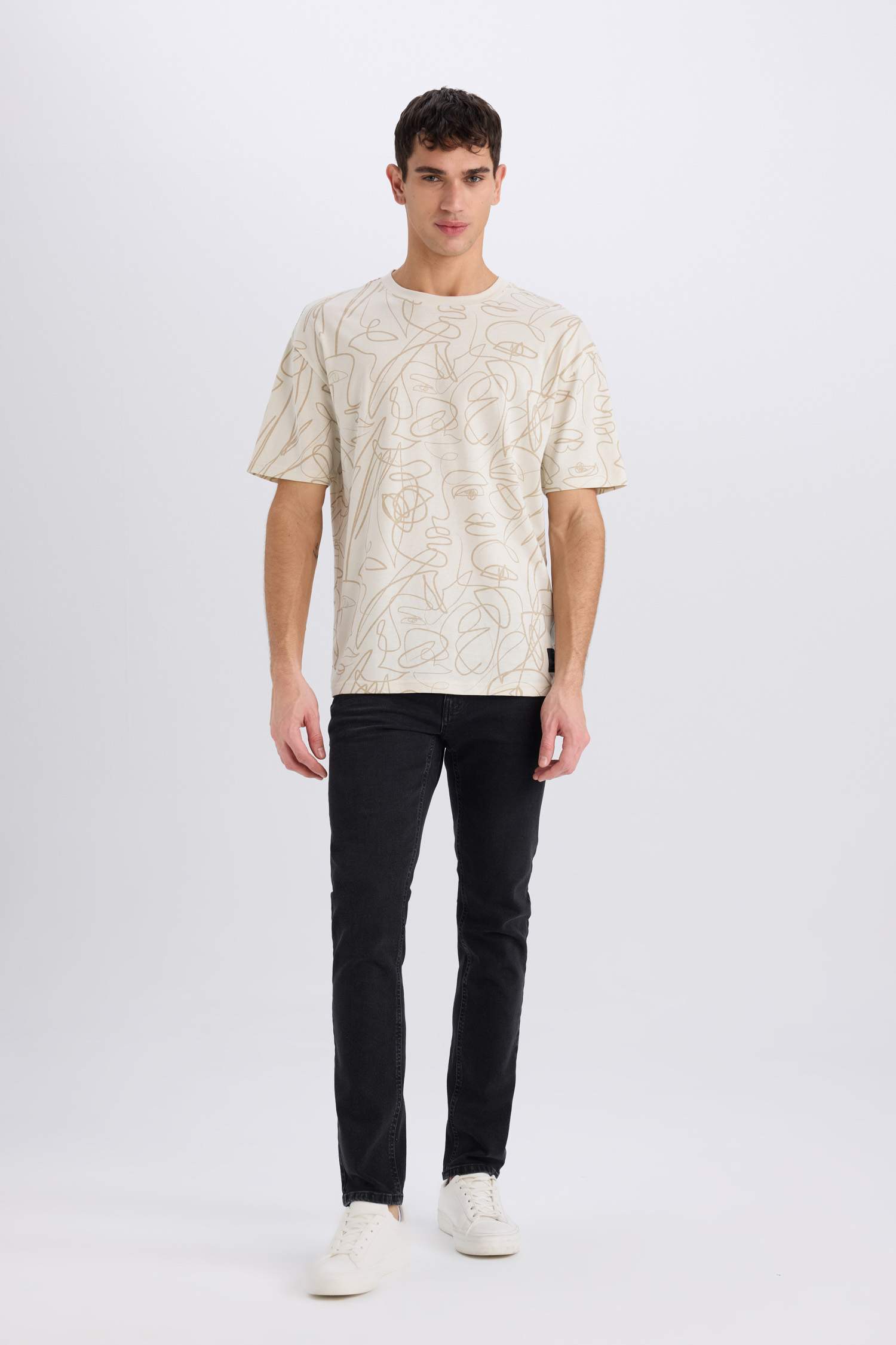 Boxy Fit Crew Neck Printed Short Sleeve T-Shirt