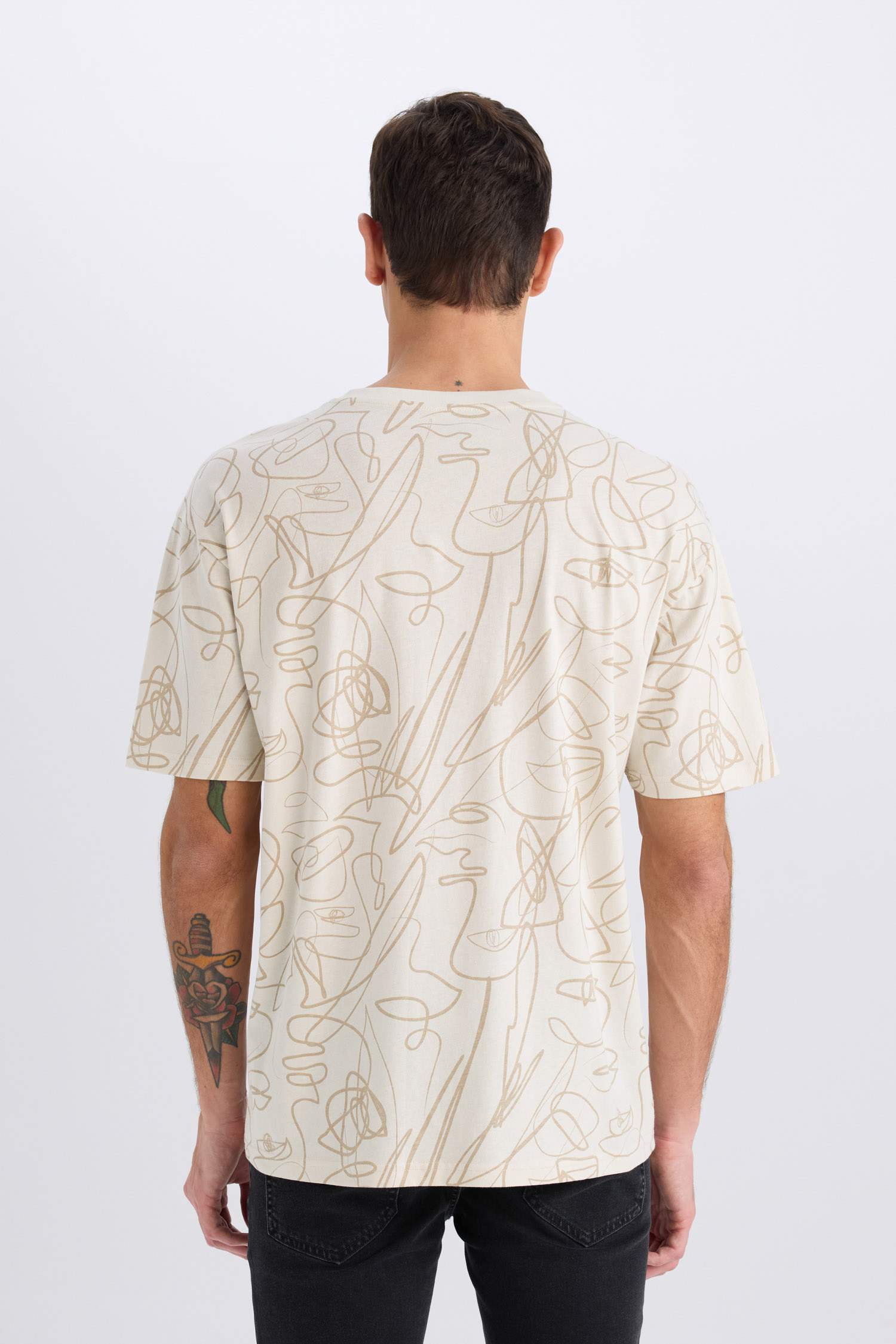 Boxy Fit Crew Neck Printed Short Sleeve T-Shirt