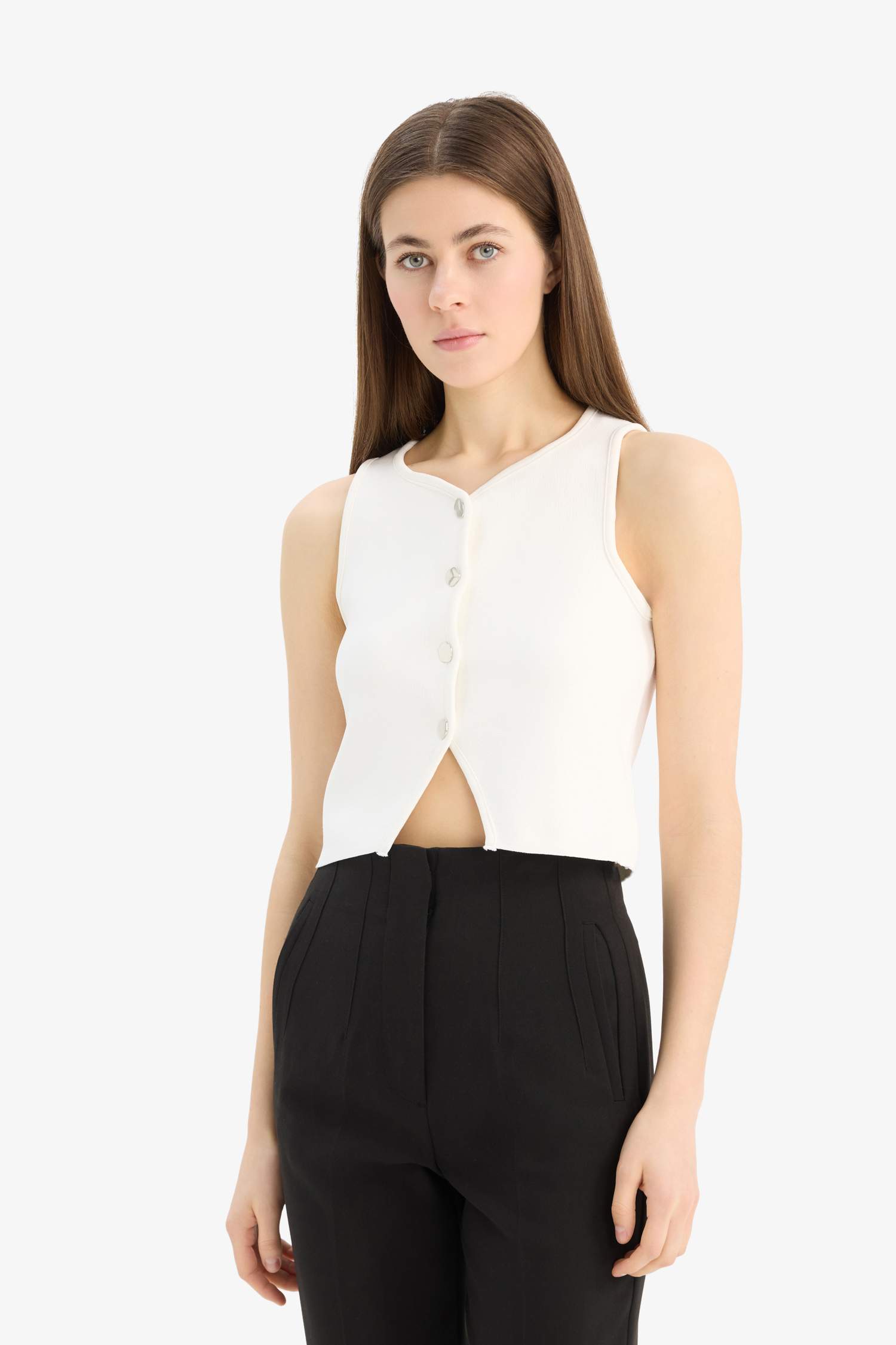 Regular Fit Bisiklet Yaka Düğmeli Beyaz Triko Yelek