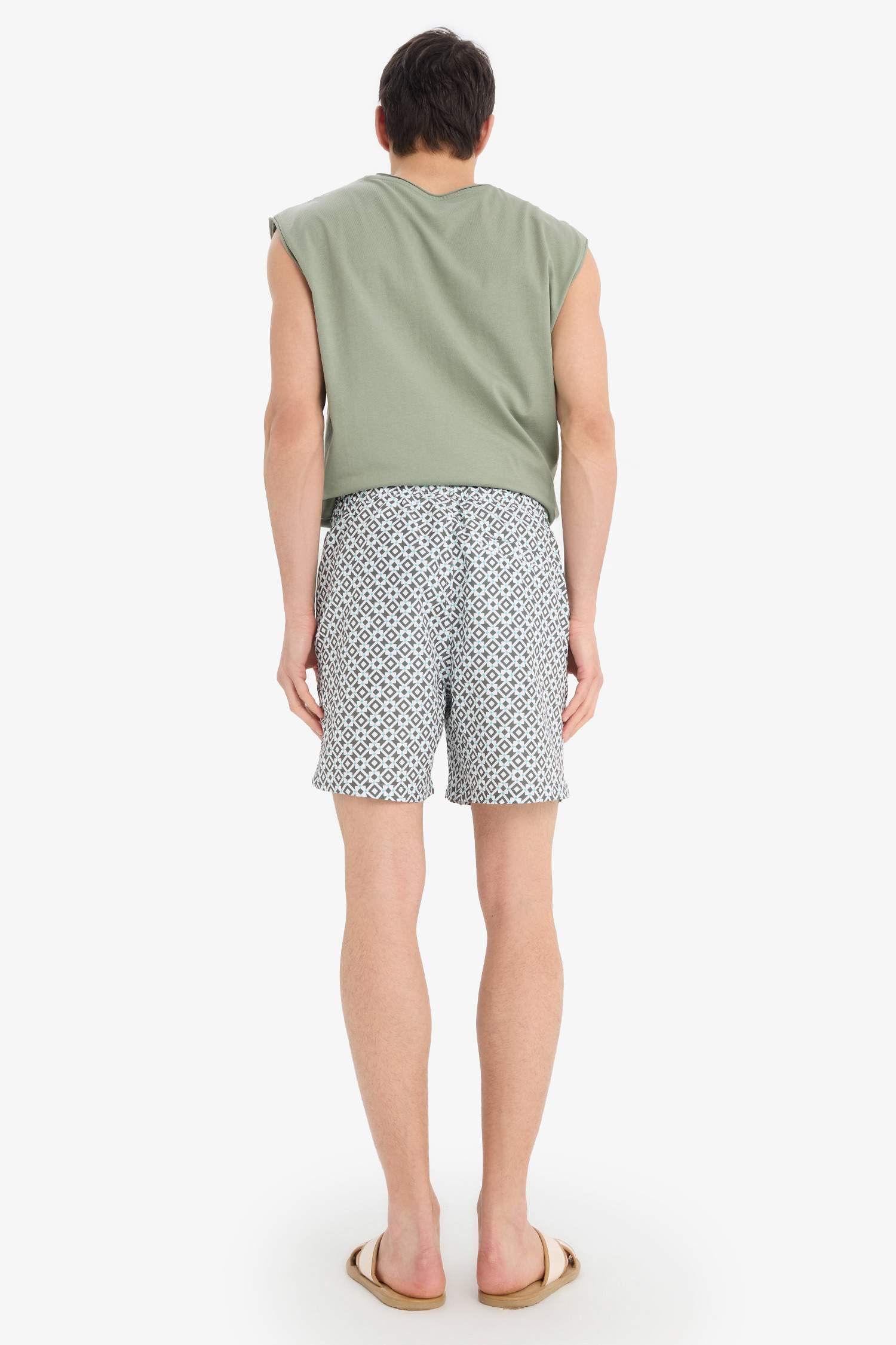 Desenli File Astarlı Kısa Boy Deniz Şortu