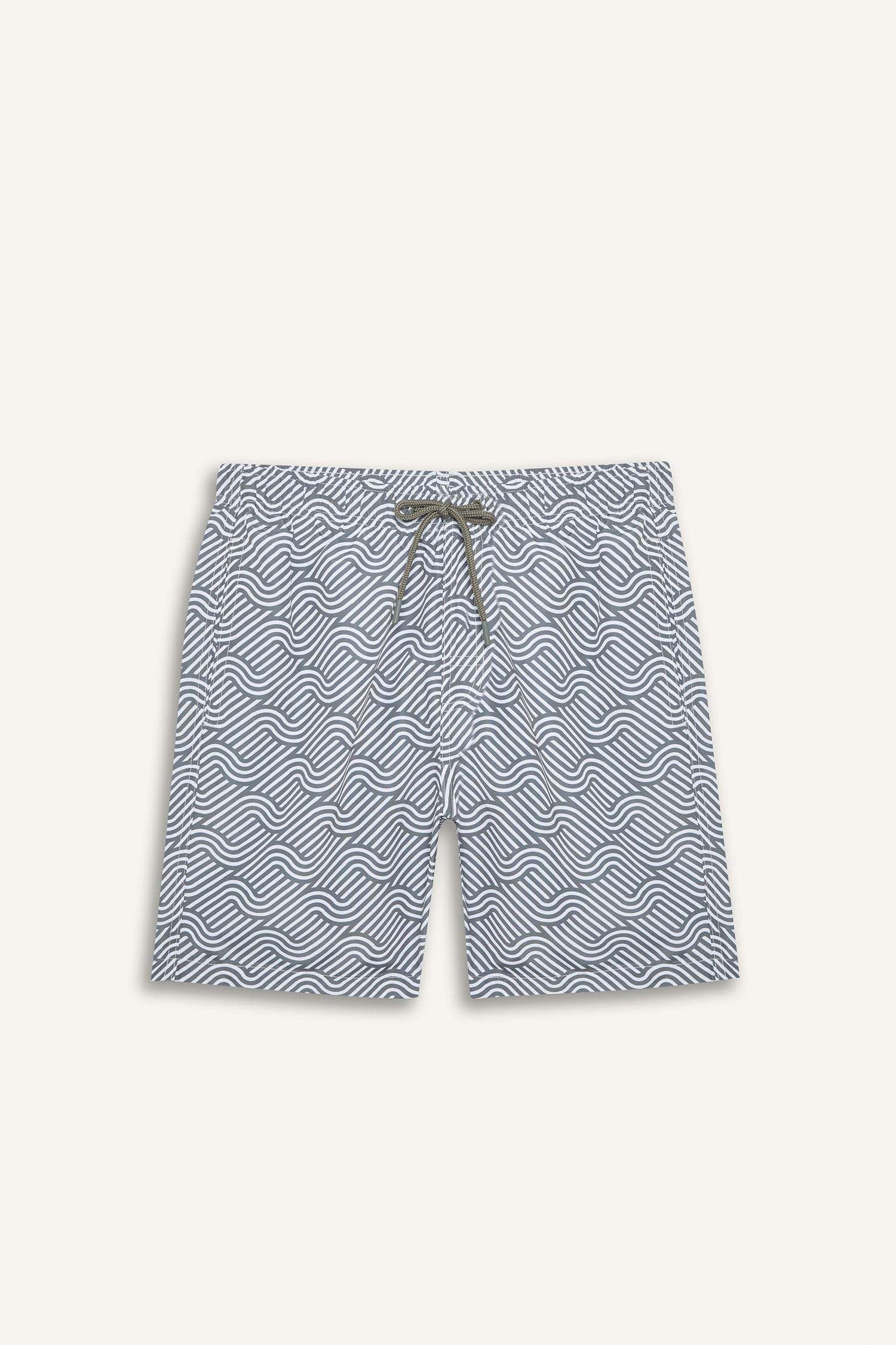 Короткие пляжные шорты с сетчатой подкладкой и рисунком, regular fit, до колена