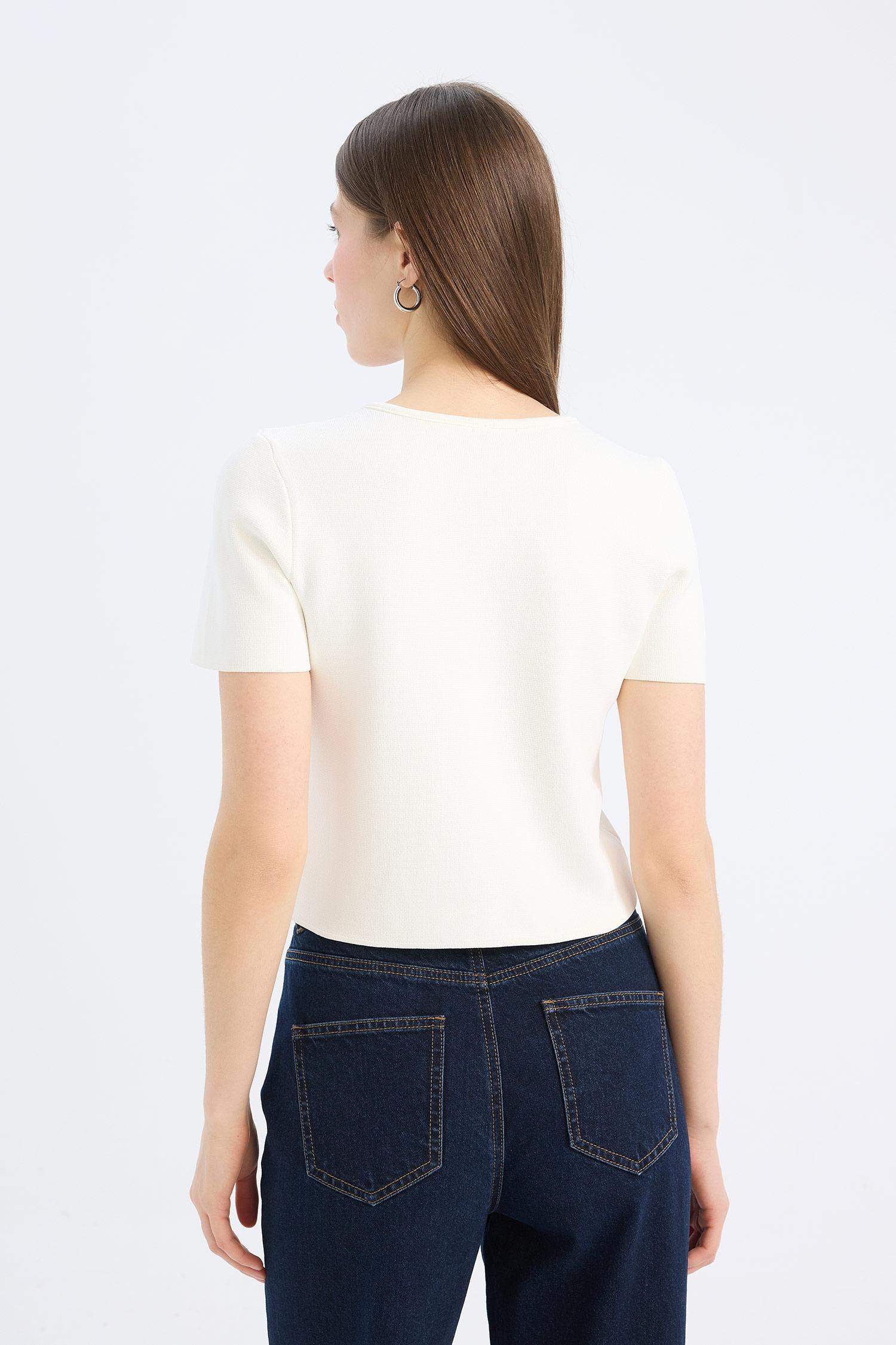 Regular Fit Bisiklet Yaka Düğmeli Kısa Kollu Triko Hırka