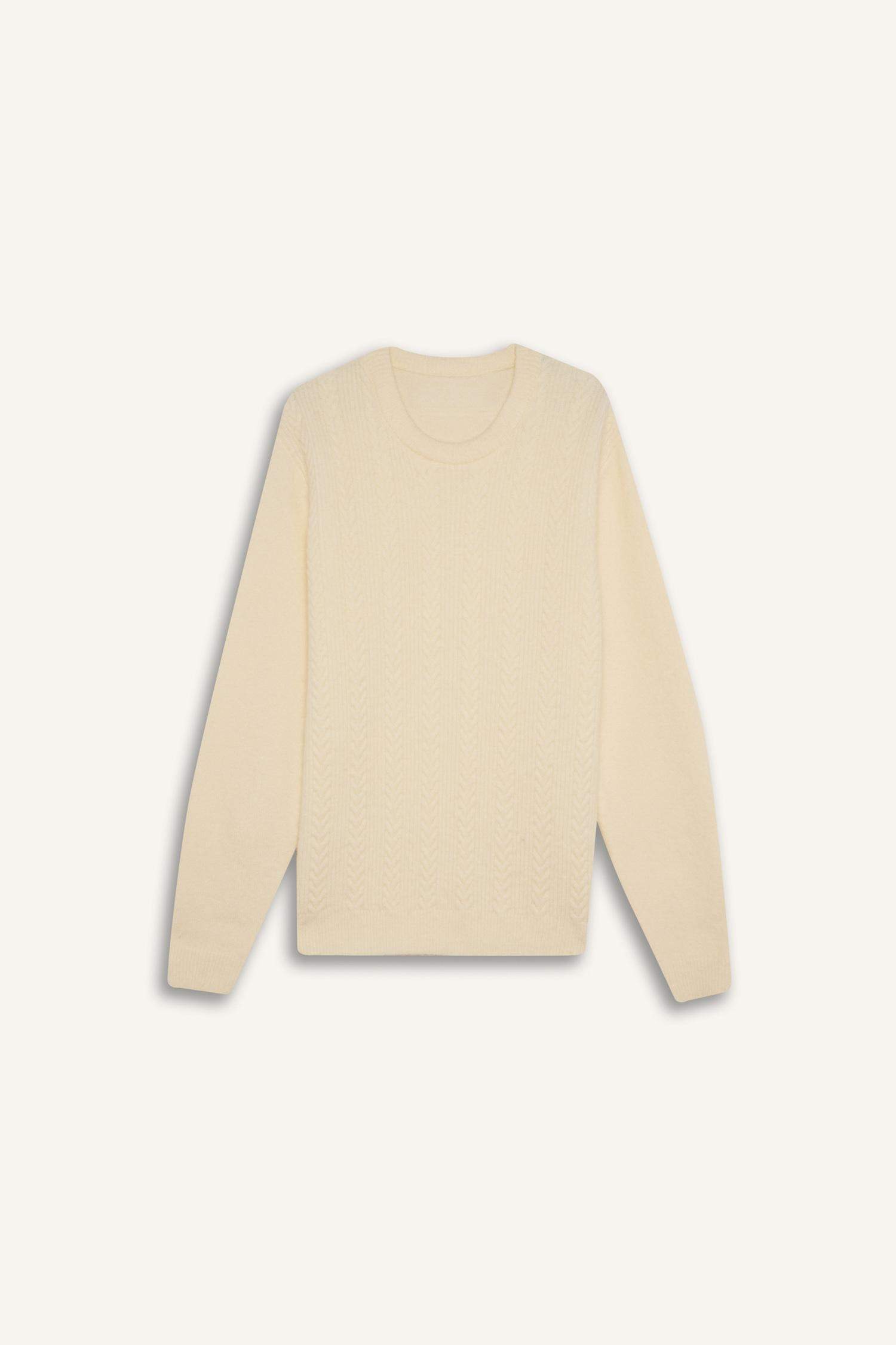 بلوز تريكو قصة عادية بياخة مستديرة