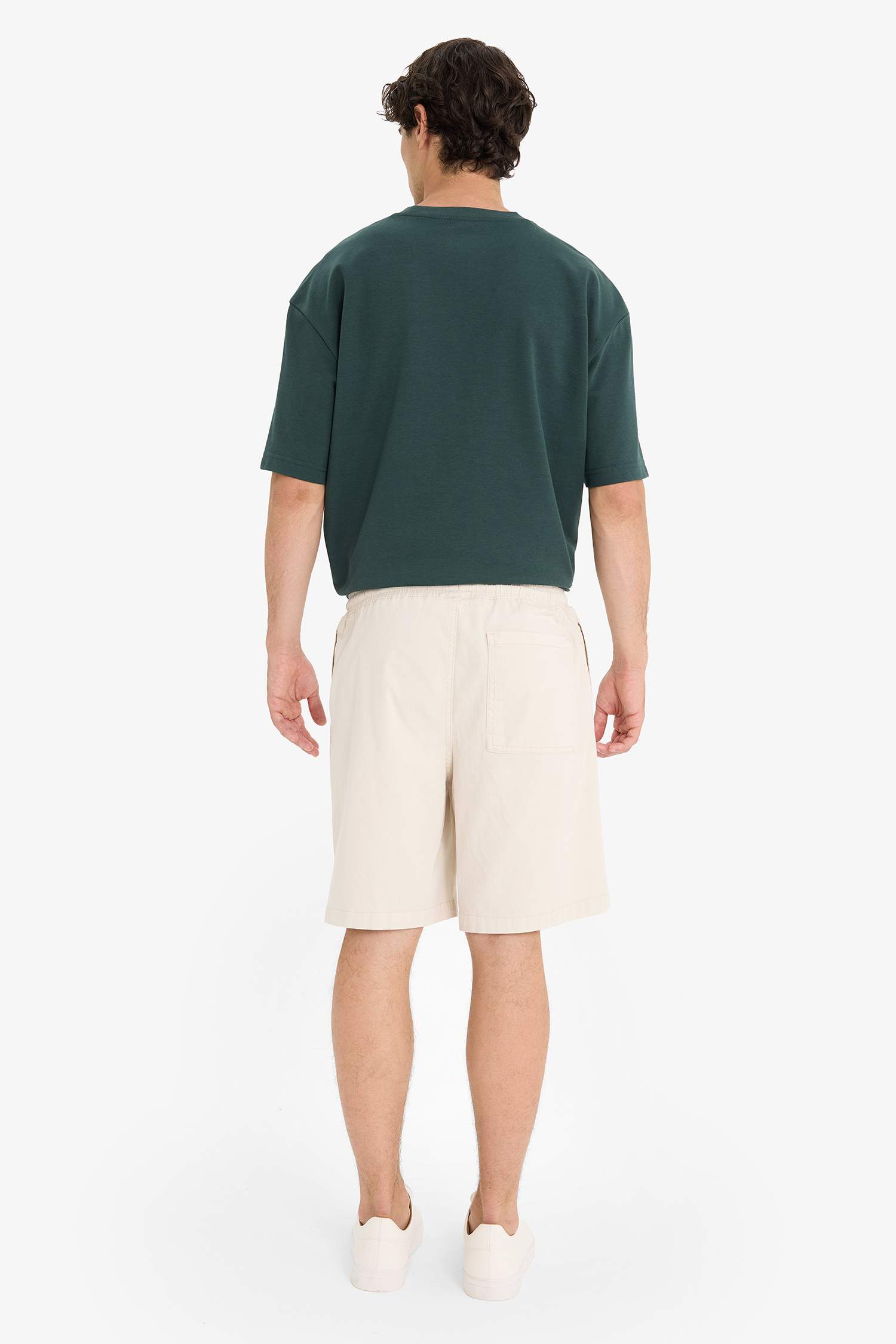 Baggy Fit Beli Bağcıklı Bermuda Şort