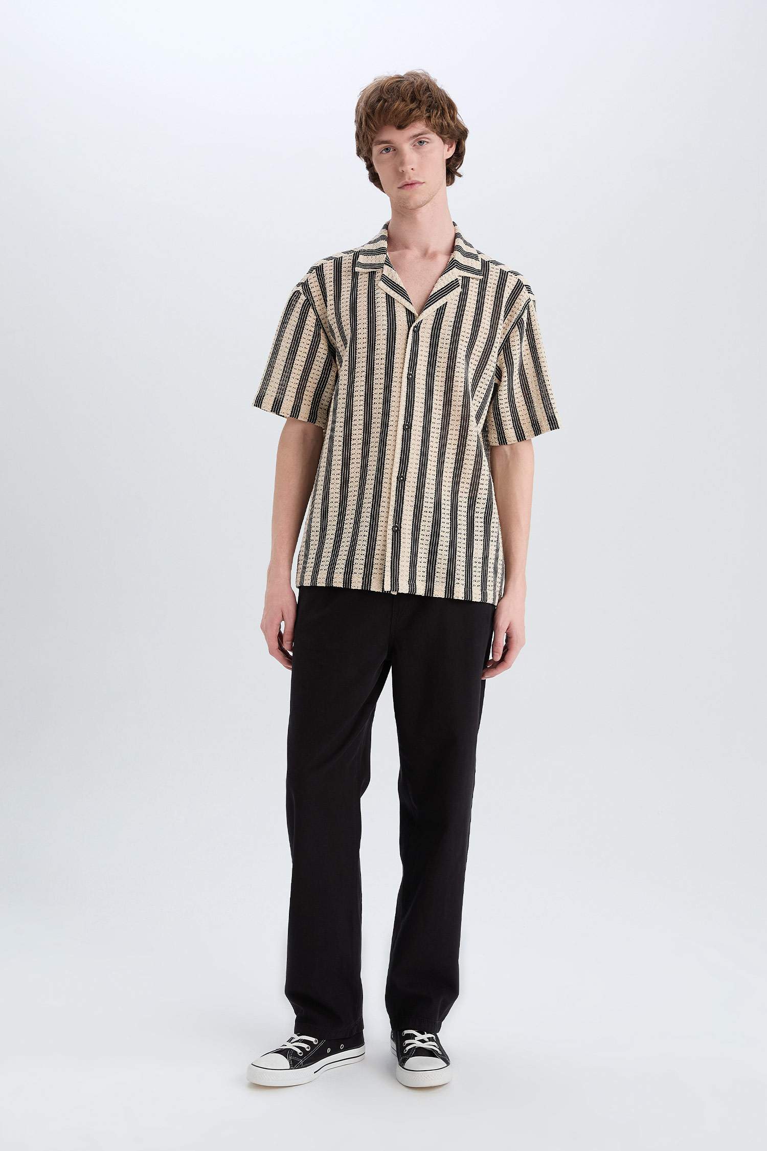 қалыпты пішім Қысқа жеңді жейде