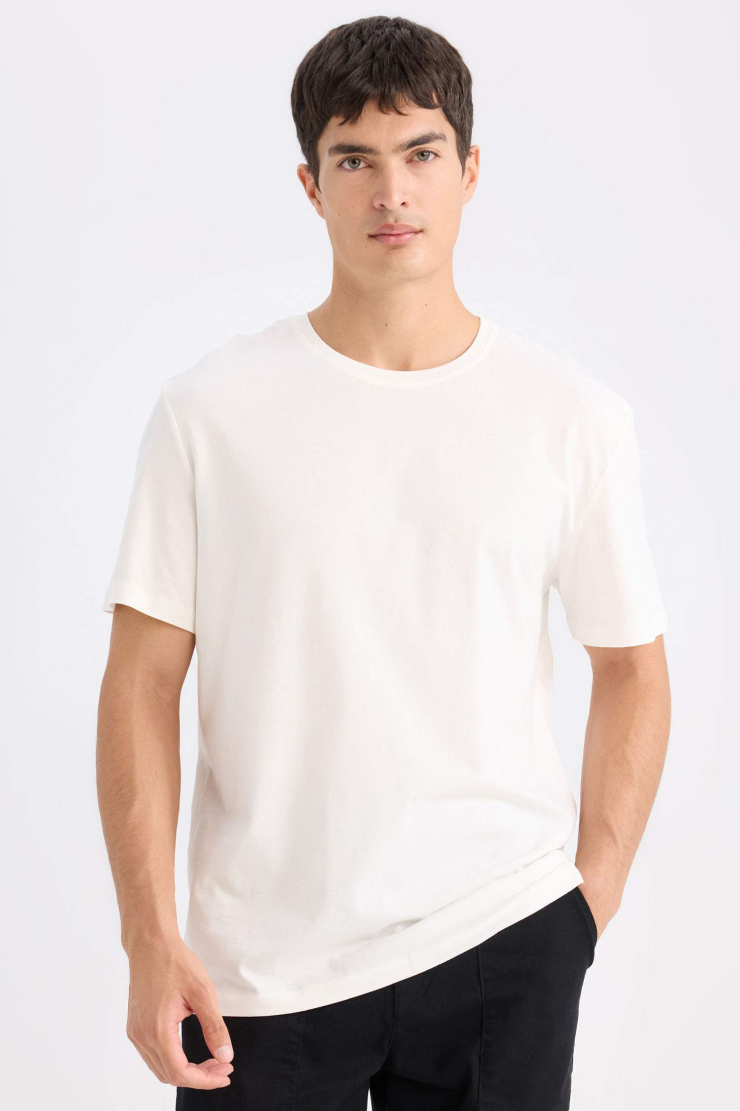 New Regular Fit Bisiklet Yaka Basic Düz Kısa Kollu Tişört