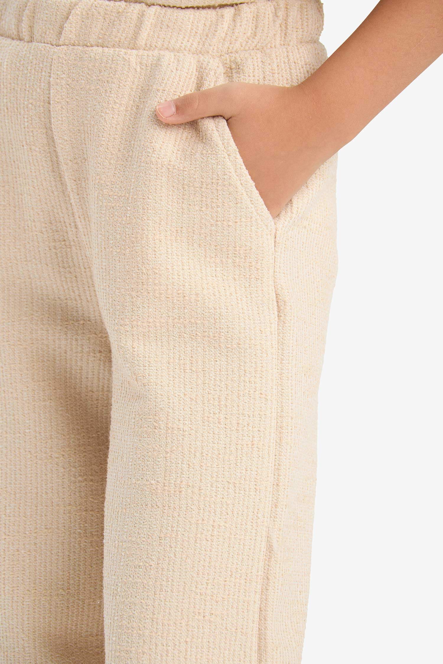 بنطرون بناتي منسوج وايد ليج برجل واسع