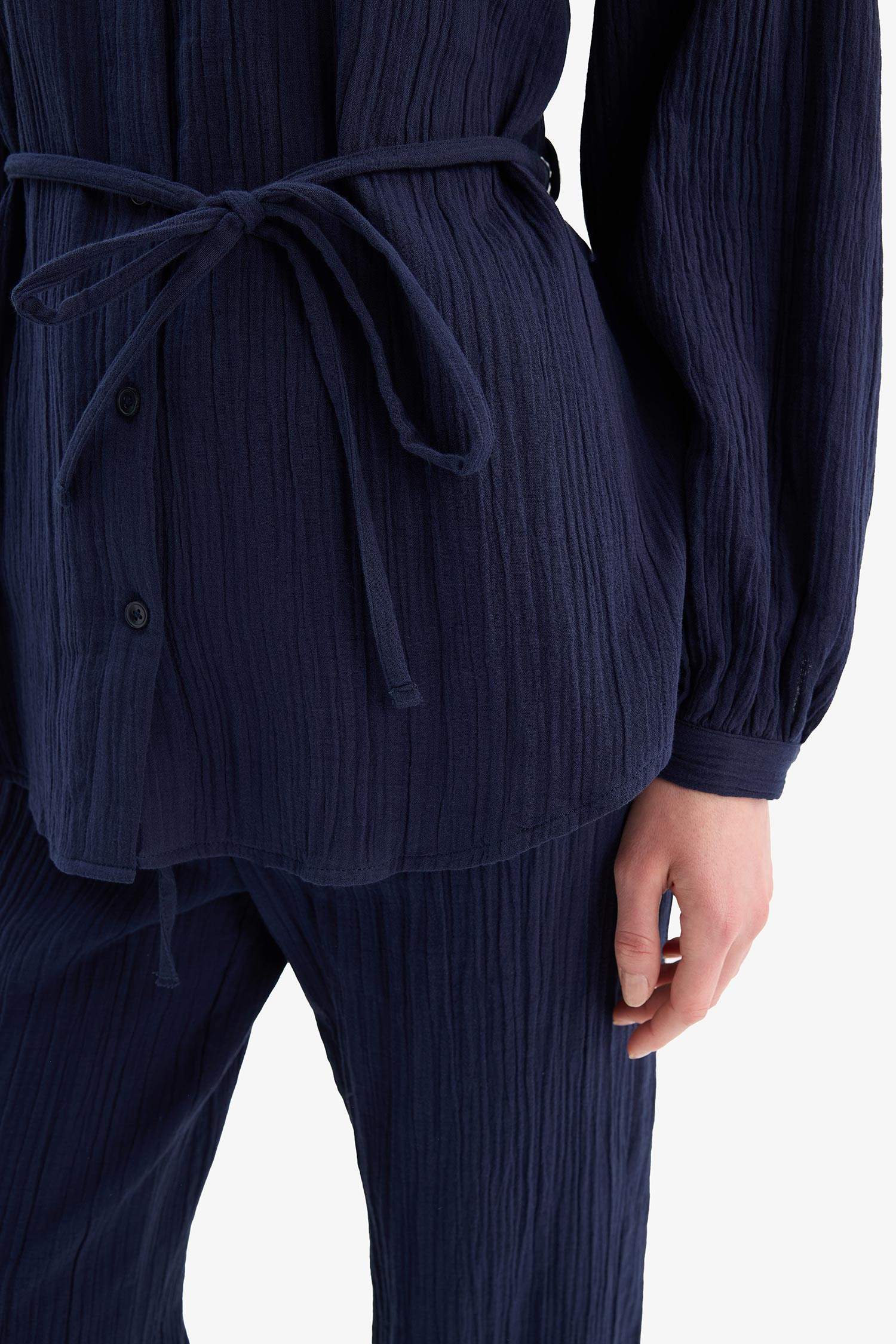 Relax Fit Basic Düz Bağcıklı Müslin Uzun Kollu Tesettür Gömlek Tunik