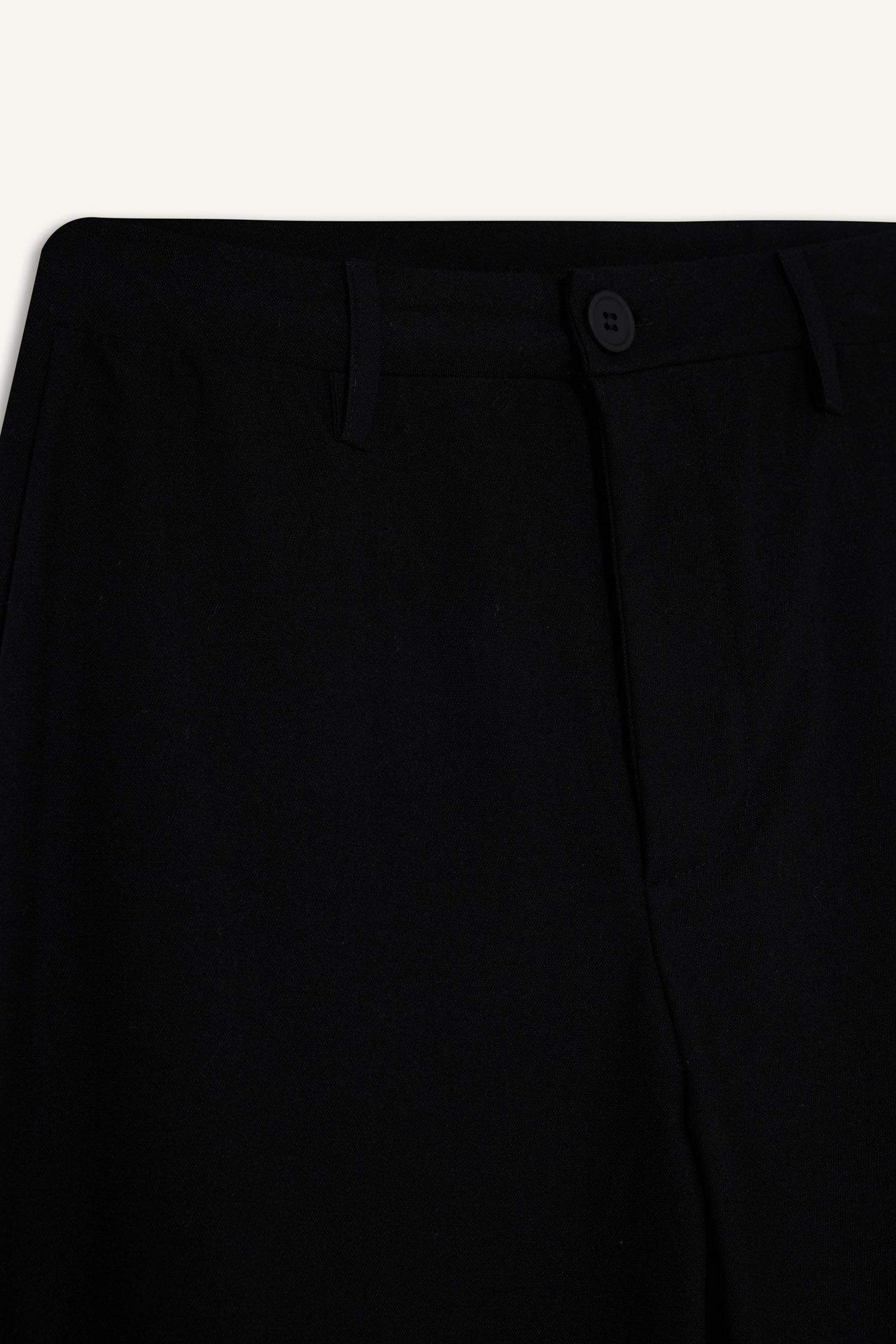 Wide Leg Normal Waist Standard Length Trousers