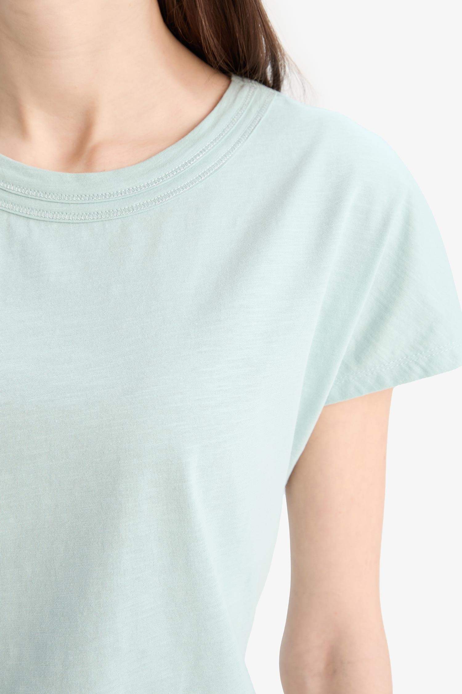 T-shirt basique en coton flammé à manches courtes