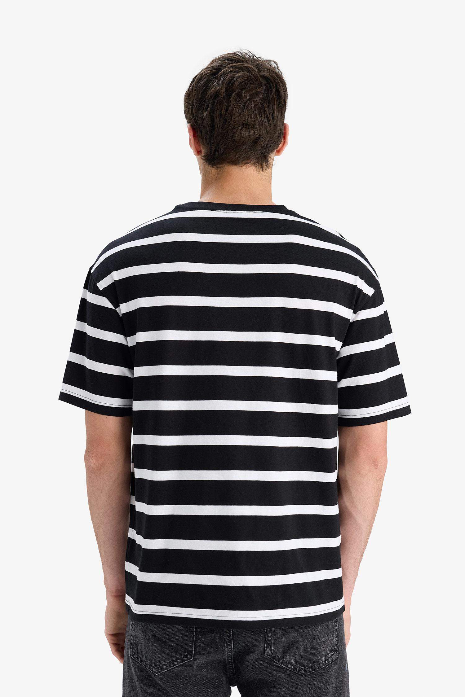 %100 Pamuk Boxy Fit Rahat Kesim Bisiklet Yaka Çizgili Kısa Kollu Tişört
