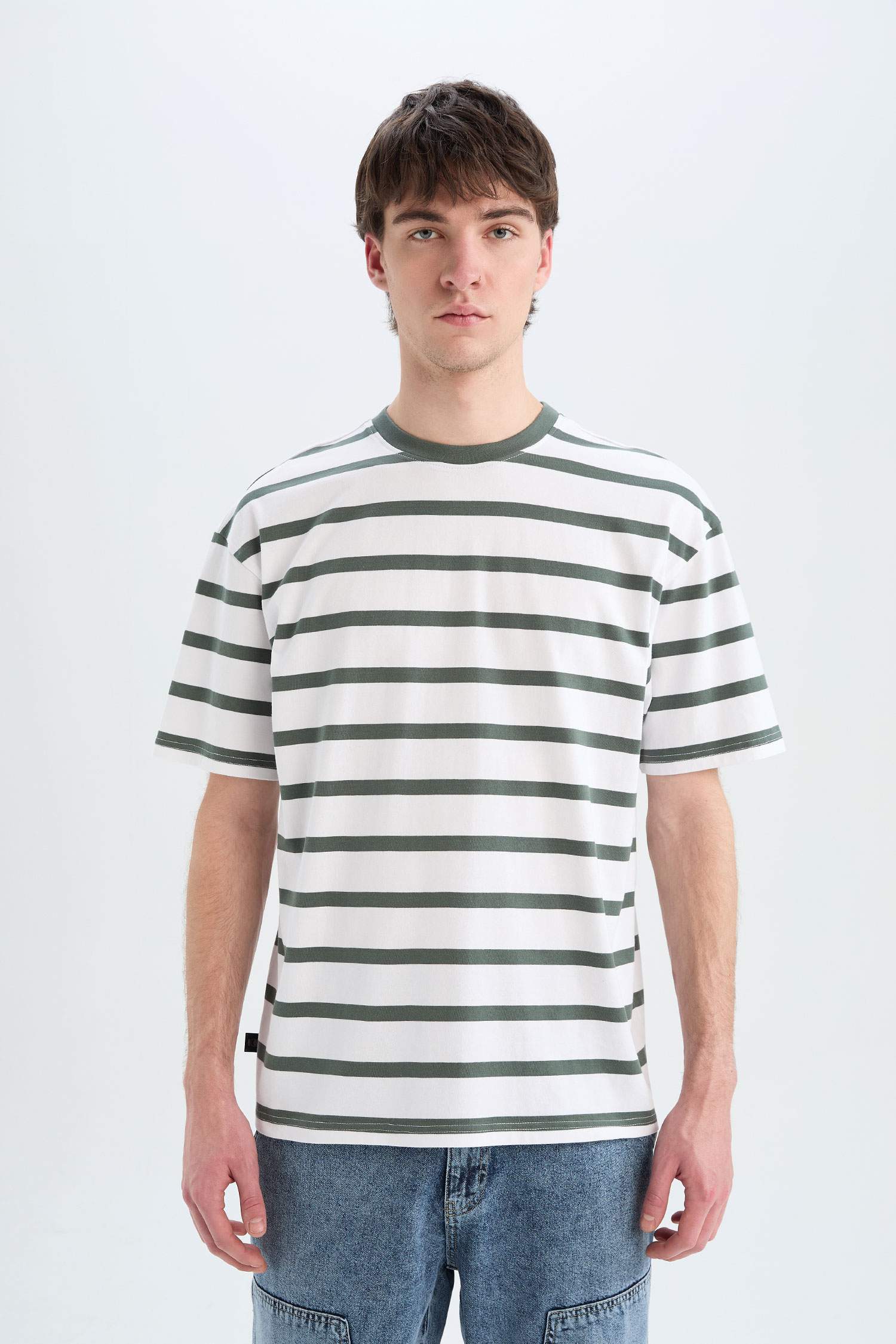 %100 Pamuk Boxy Fit Bisiklet Yaka Çizgili Kısa Kollu Tişört