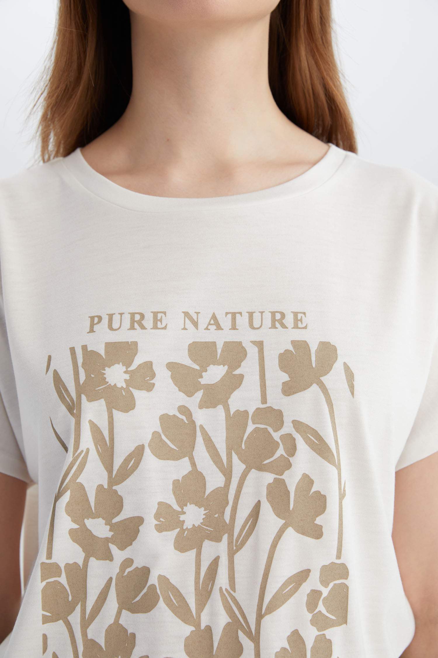 Regular Fit Bisiklet Yaka Çiçekli Kısa Kollu Tişört