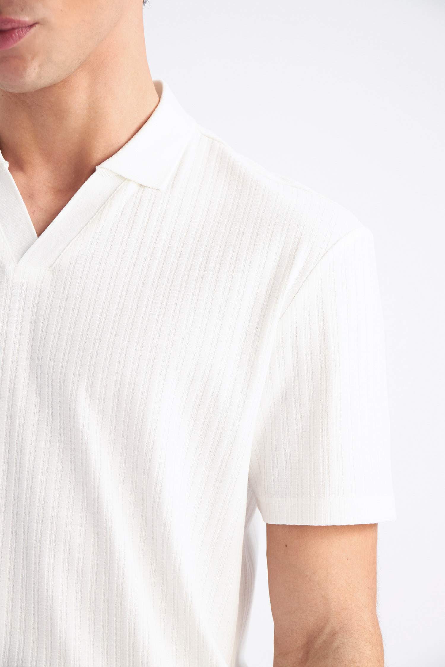 تيشيرت بولو كرنكيل نص كم قصة عادية