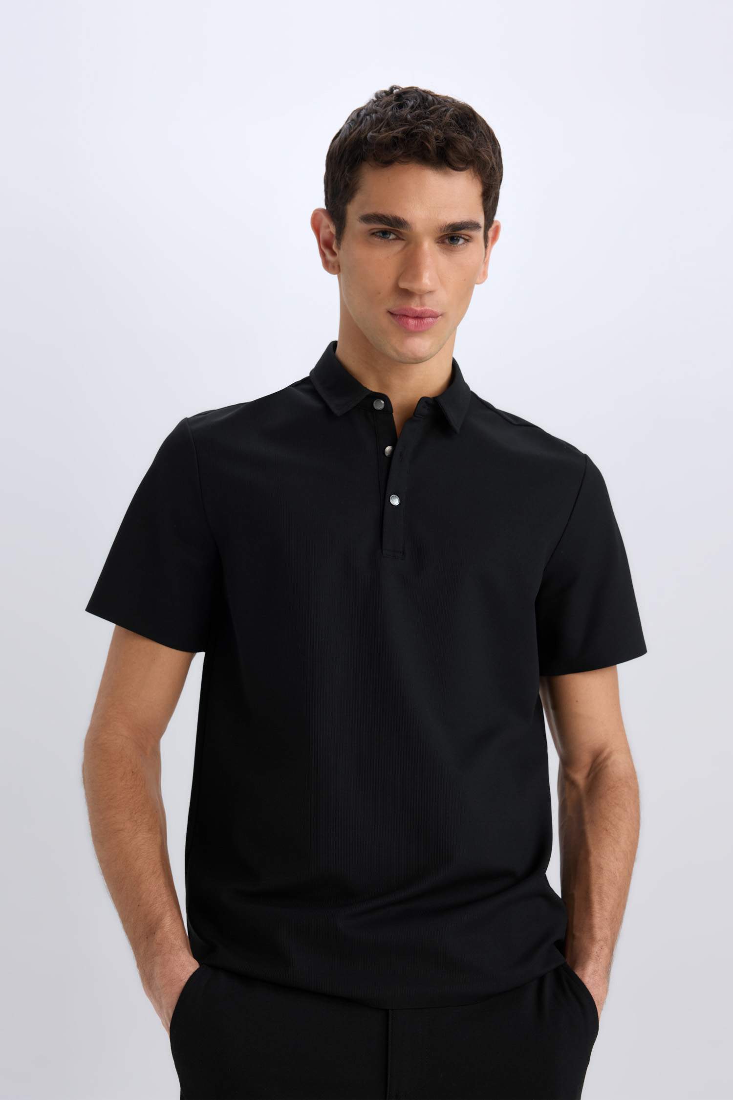 Slim Fit Dar Kesim Polo Yaka Kısa Kollu Waffle Siyah Tişört