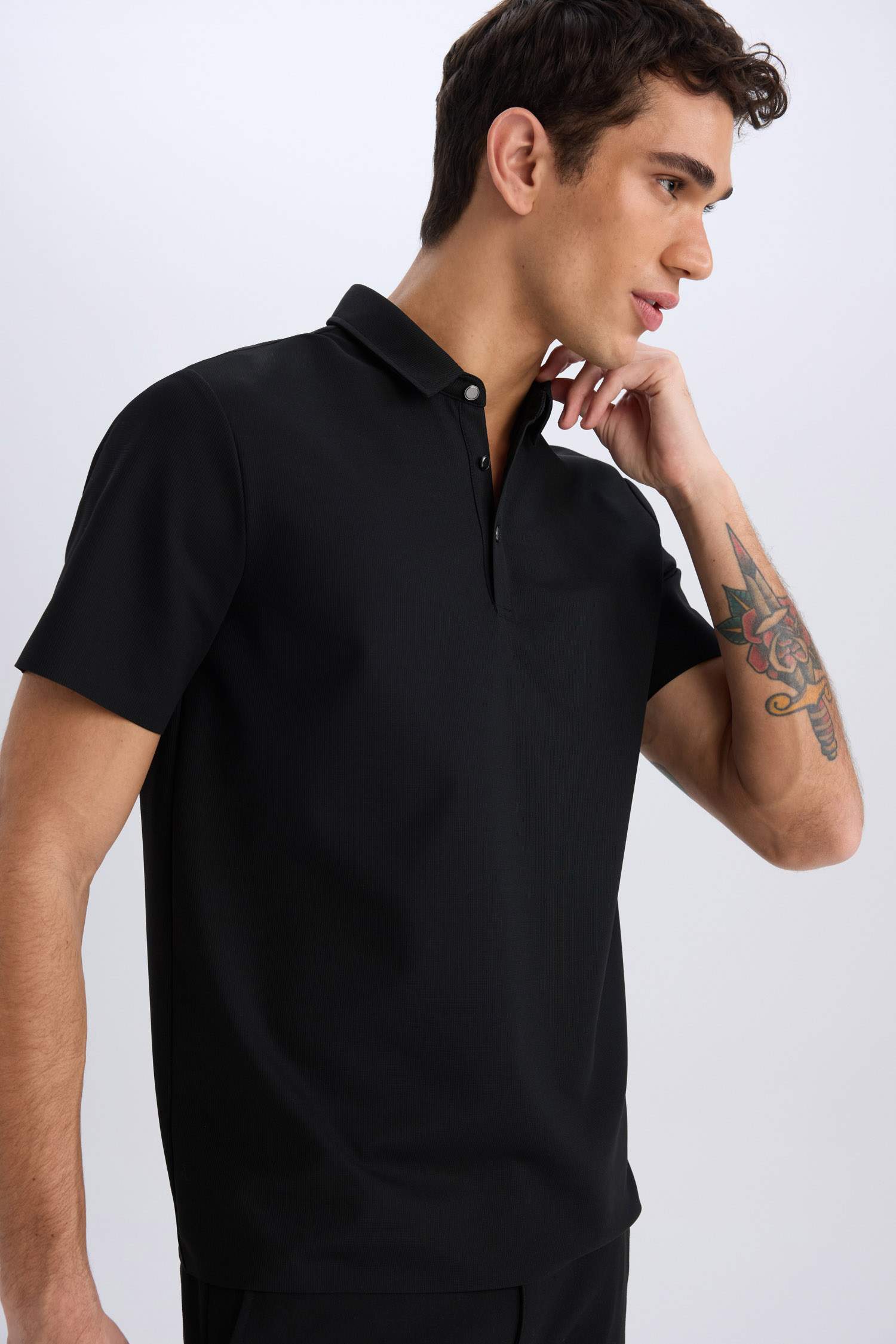 Slim Fit Dar Kesim Polo Yaka Kısa Kollu Waffle Siyah Tişört