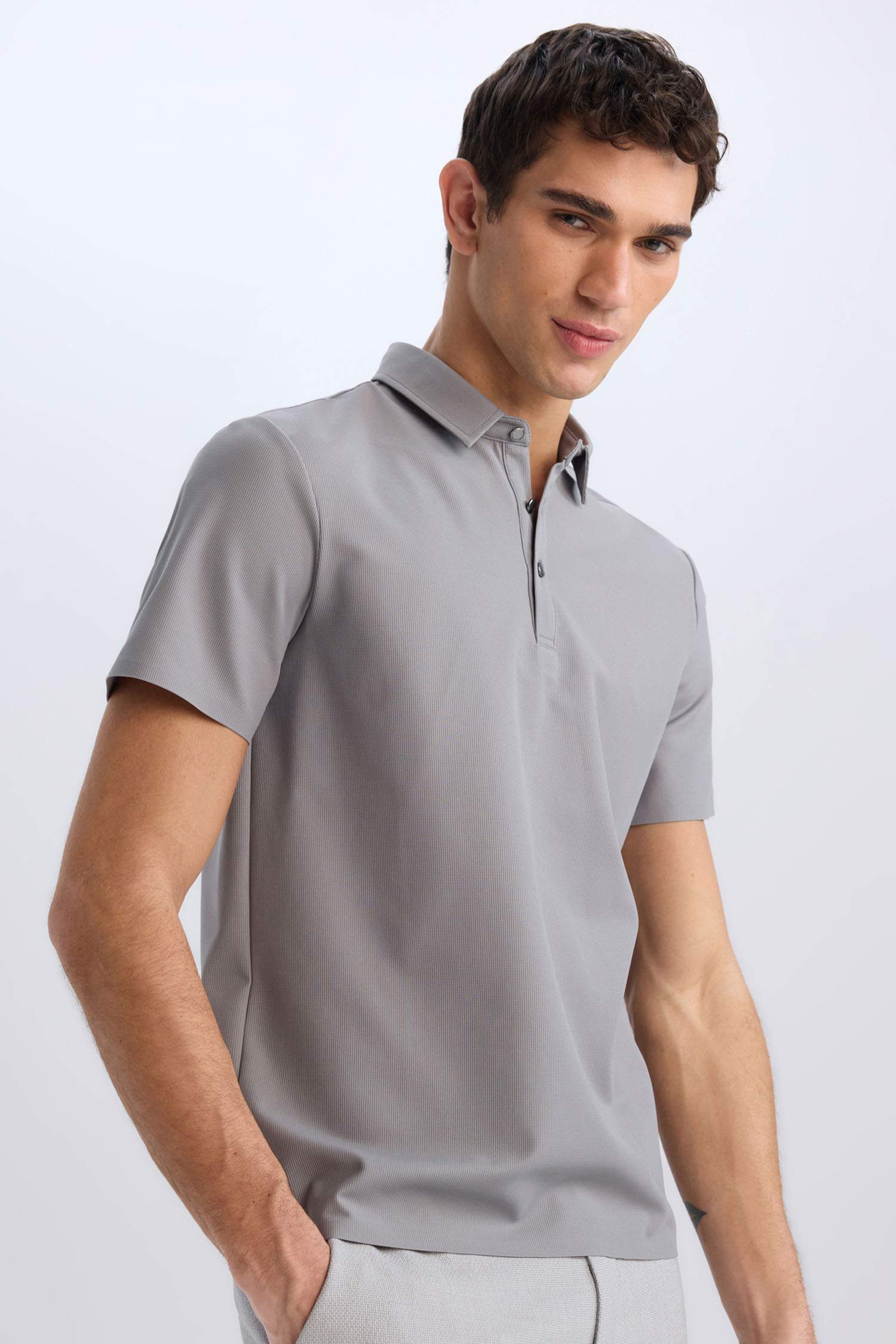 Slim Fit Dar Kesim Polo Yaka Kısa Kollu Waffle Tişört