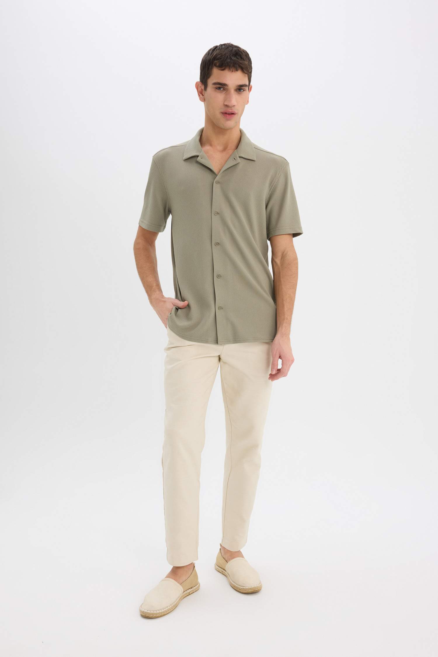 Regular Fit Polo Yaka Yazlık Kısa Kollu Gömlek