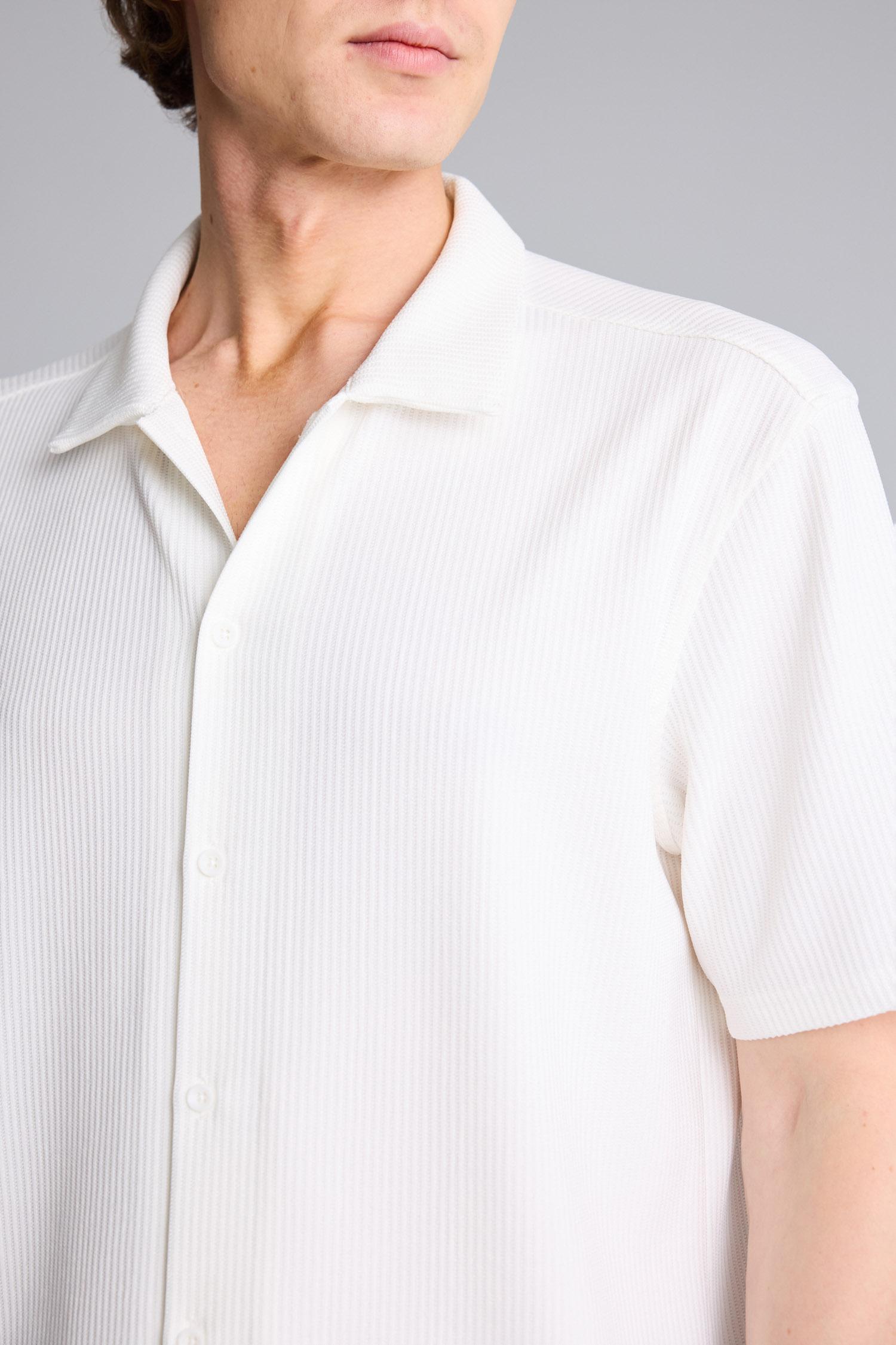 DeFacto Ultra Yumuşak Regular Fit Polo Yaka Yazlık Kısa Kollu Gömlek görsel 4