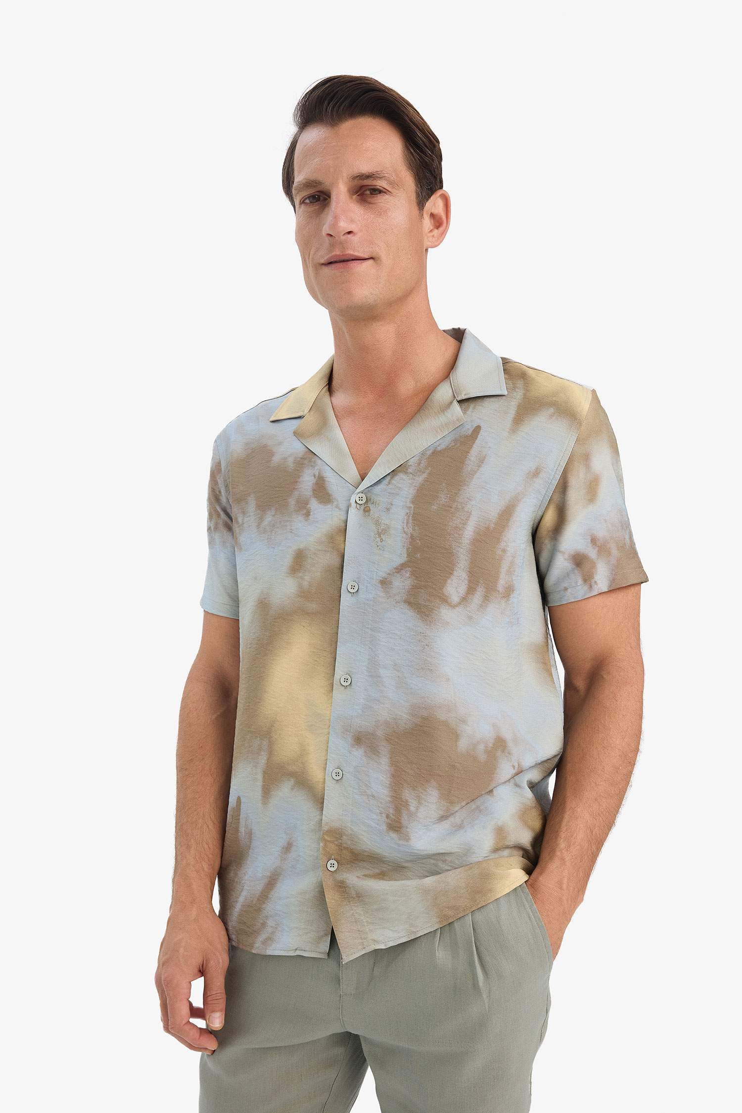 Modern Fit Polo Yaka Aerobin Yazlık Kısa Kollu Gömlek