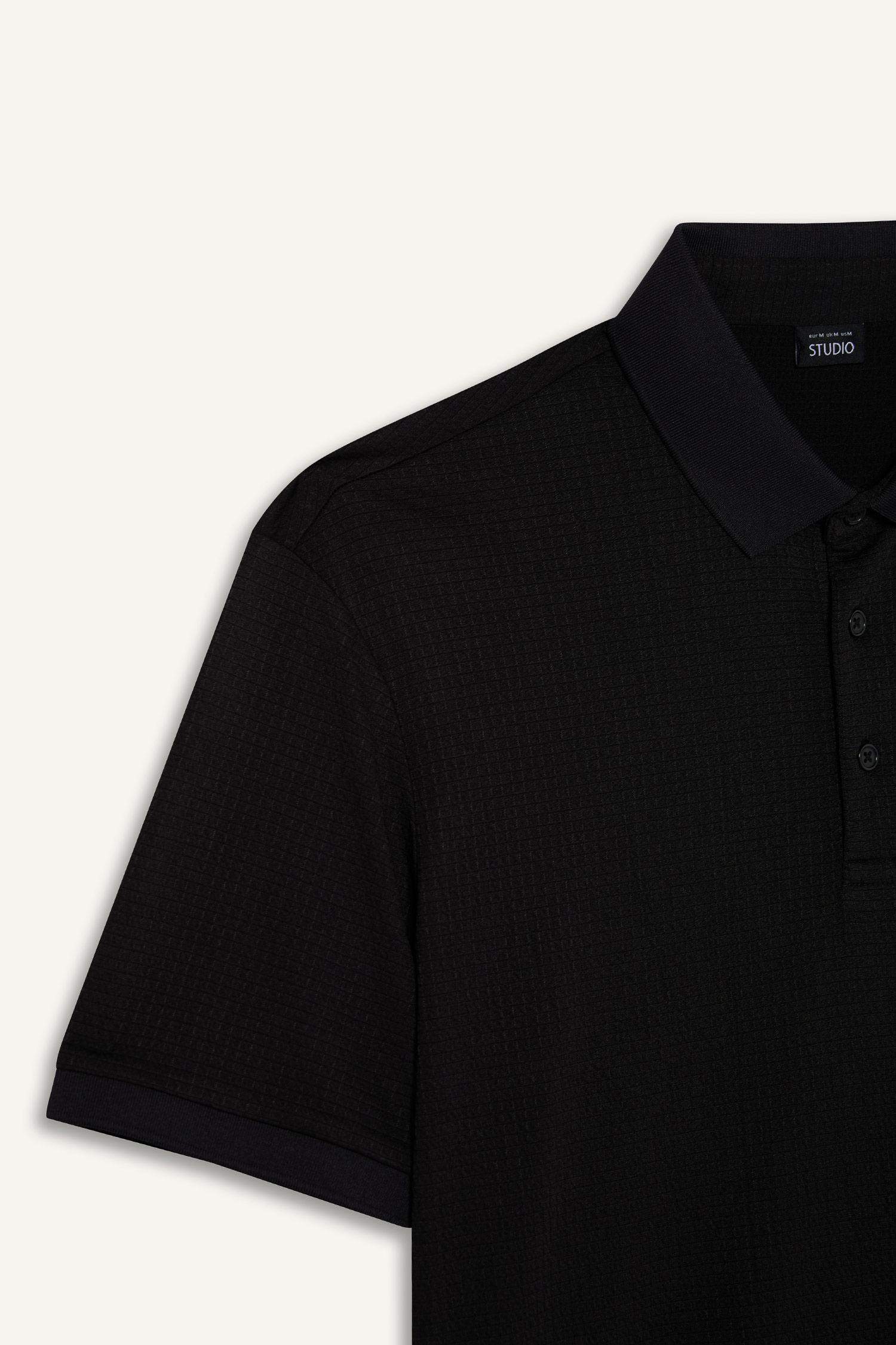 Slim Fit Textured Short Sleeve Crinkle Polo T-Shirt