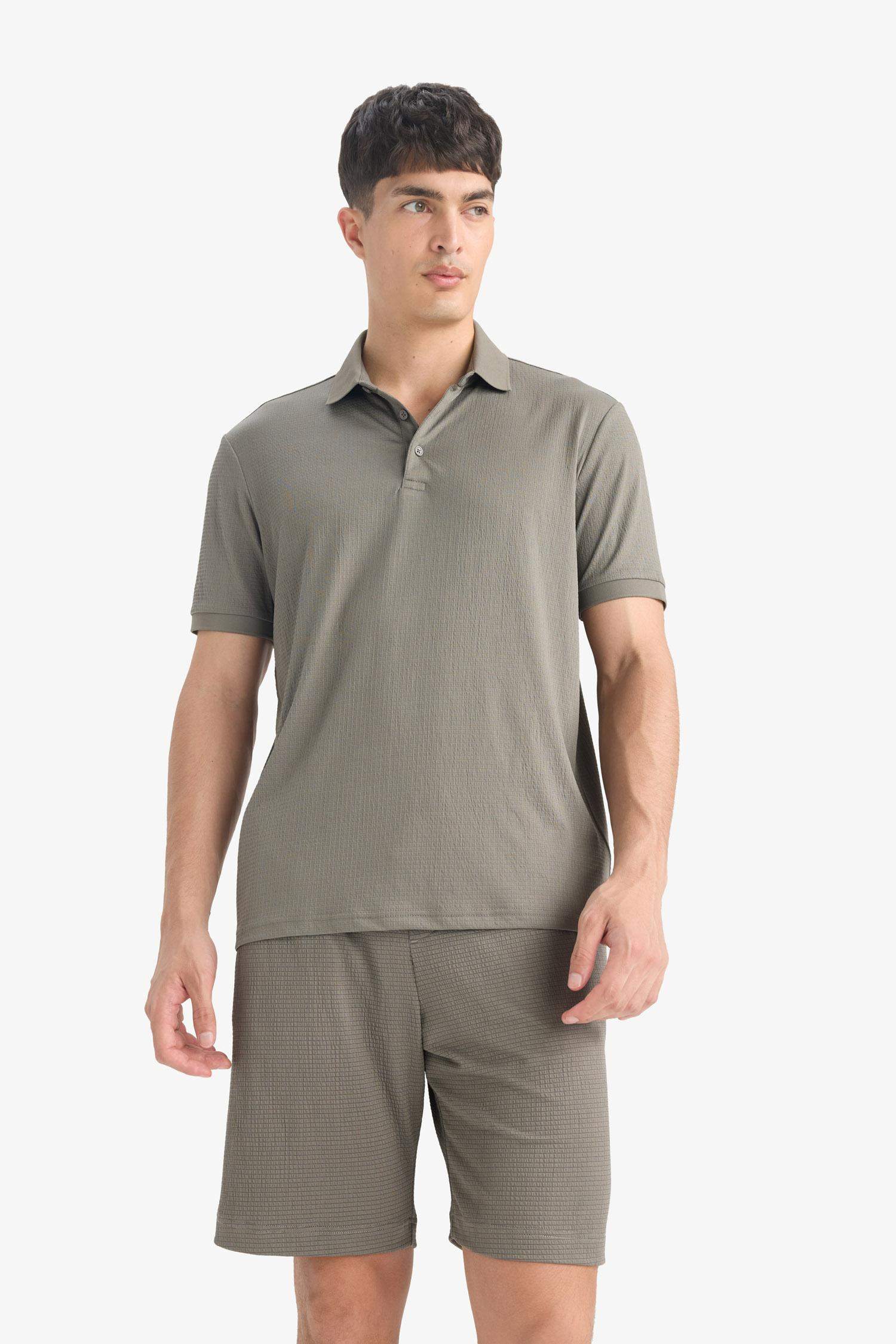 Slim Fit Dar Kesim Polo Yaka Dokulu Kısa Kollu Krinkıl Tişört