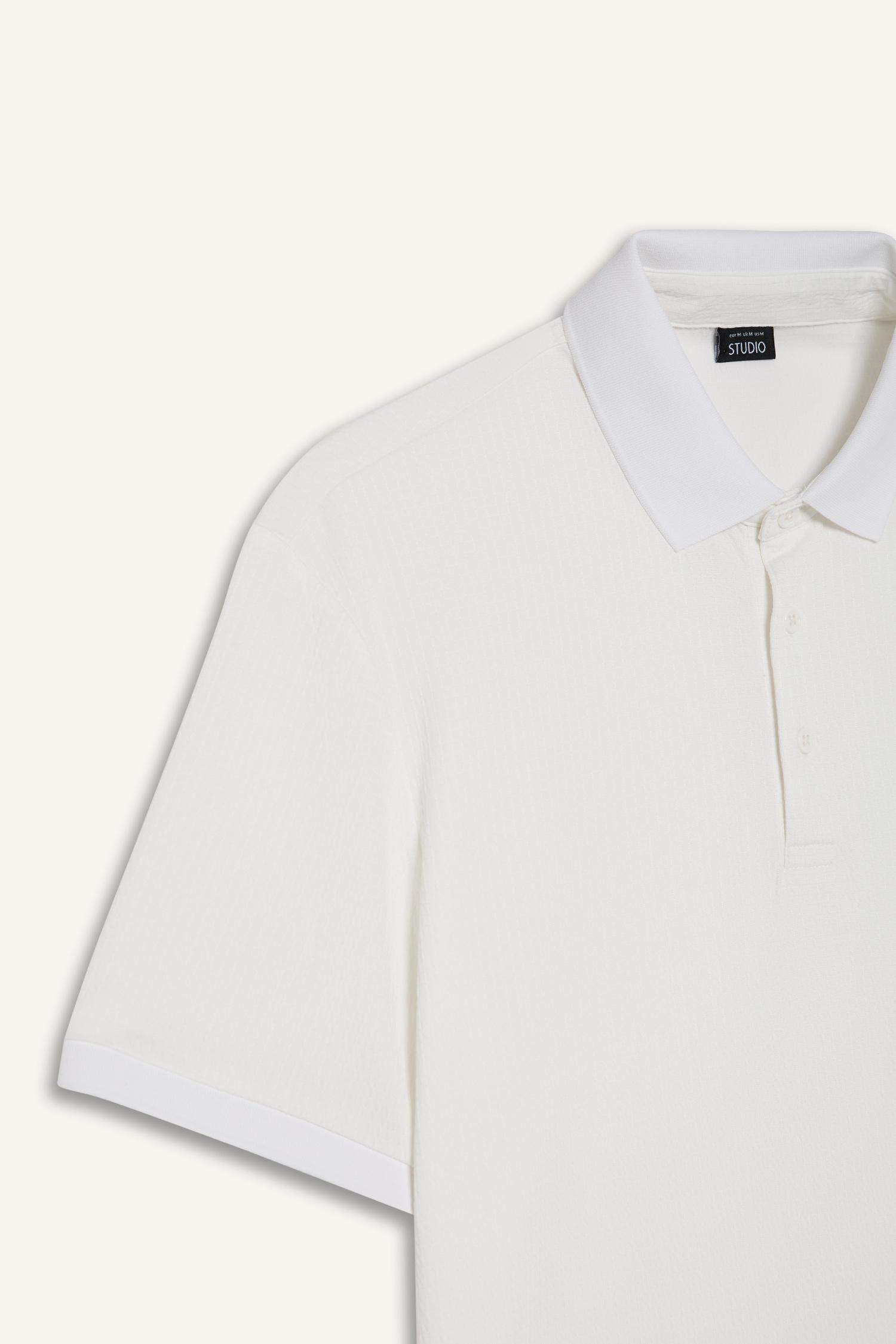 Футболка-поло с короткими рукавами, узкого фасона, из жатой ткани