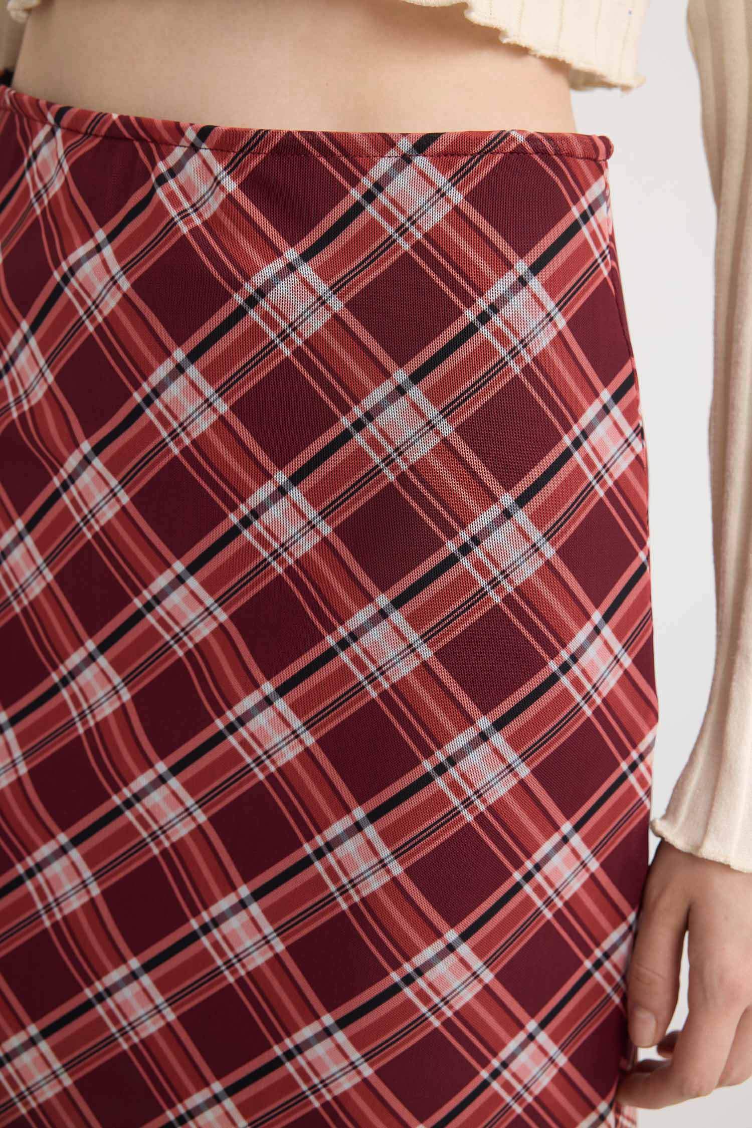 Coool A Form Desenli Normal Bel Cepli Tül Maxi Etek