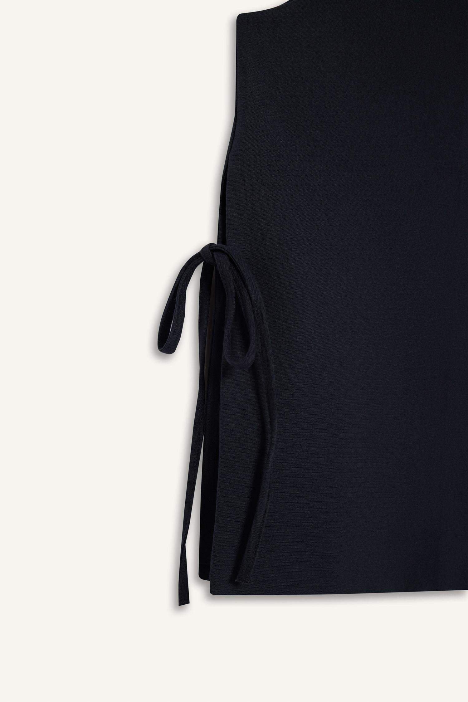 Bisiklet Yaka Yanları Bağcıklı Basic Düz Dokuma Süveter