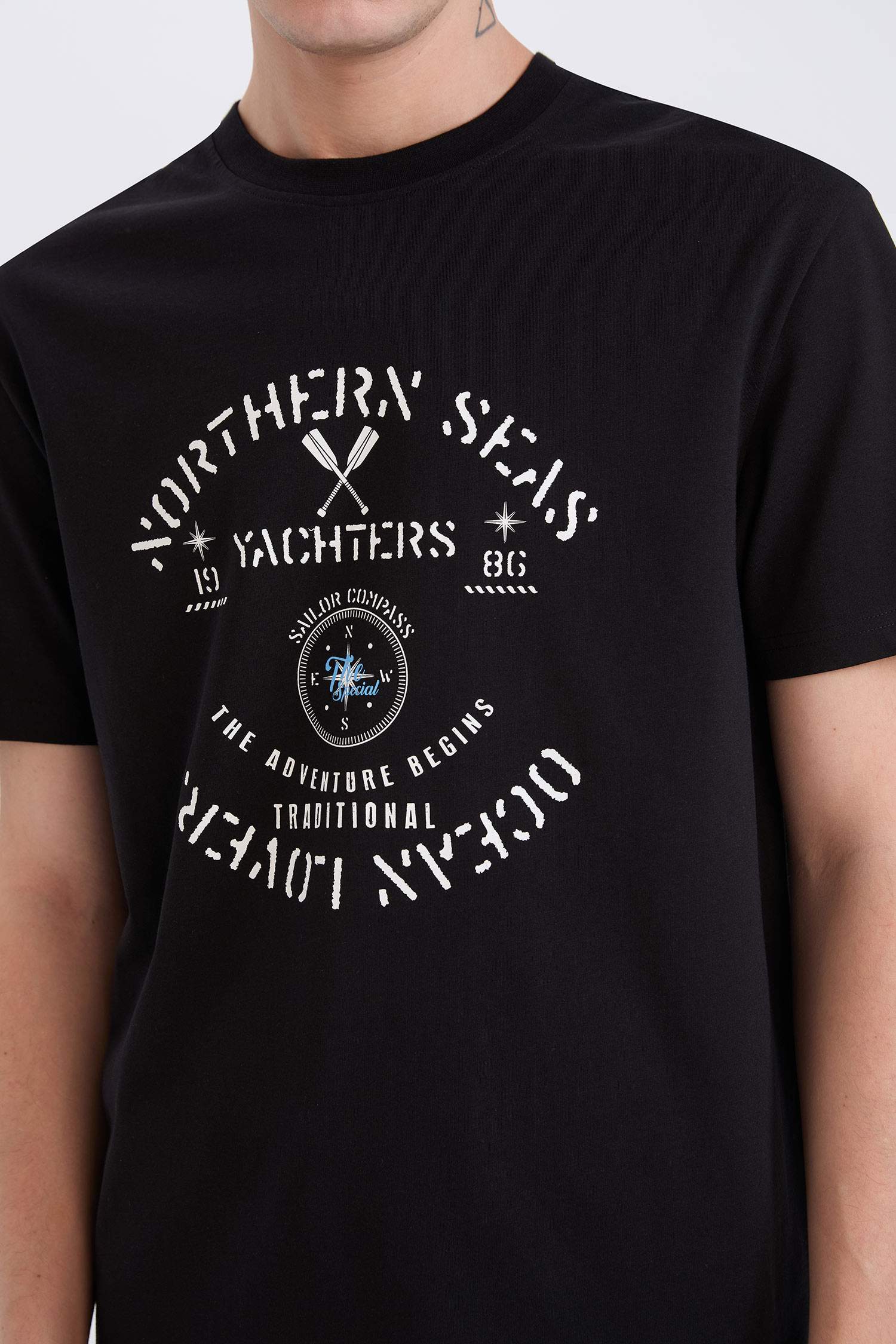 Regular Fit Crew Neck Short Sleeve T-Shirt