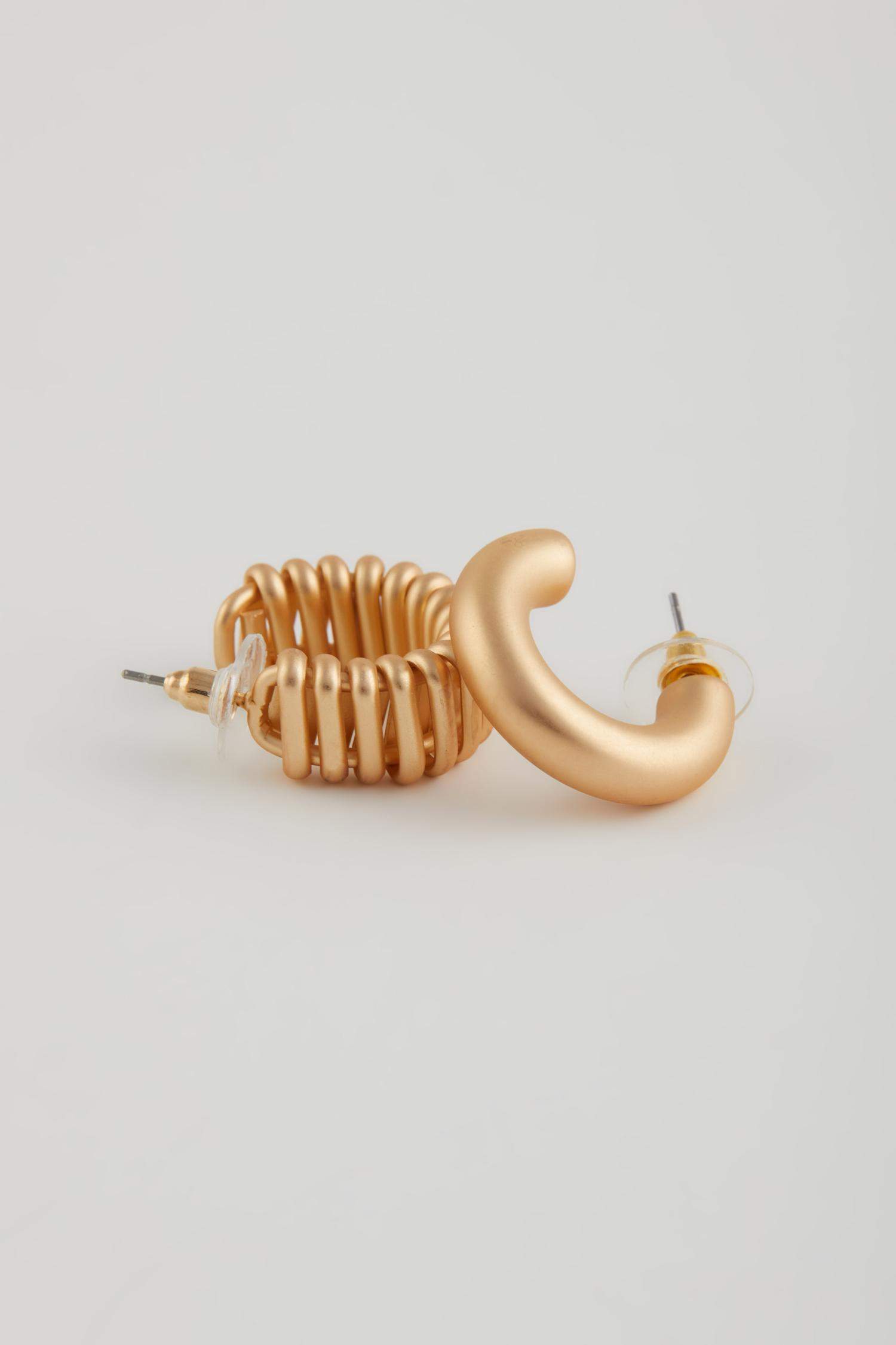 Kadın 2'li Mat Gold Küpe