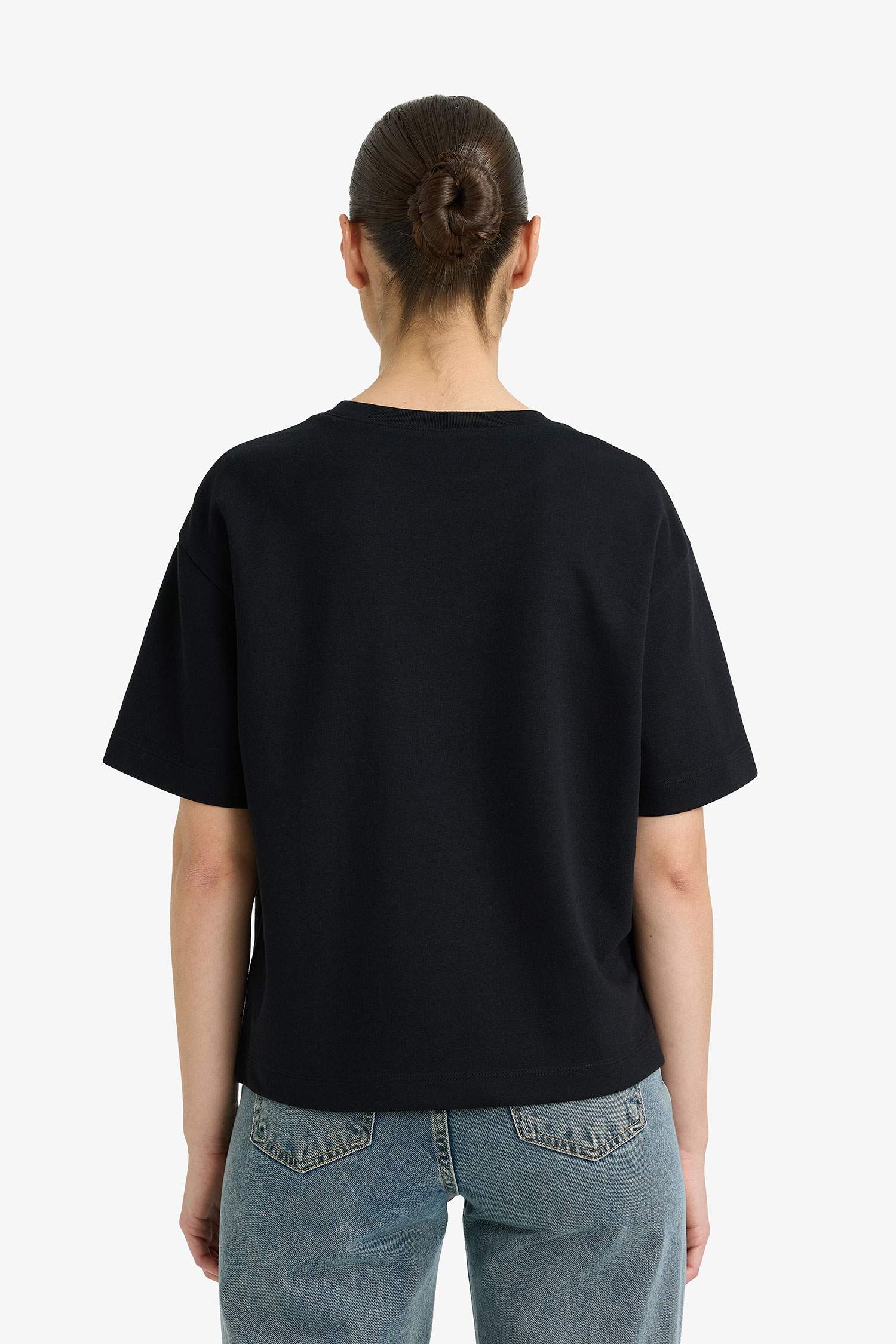 Woman Short Sleeve T-Shirt