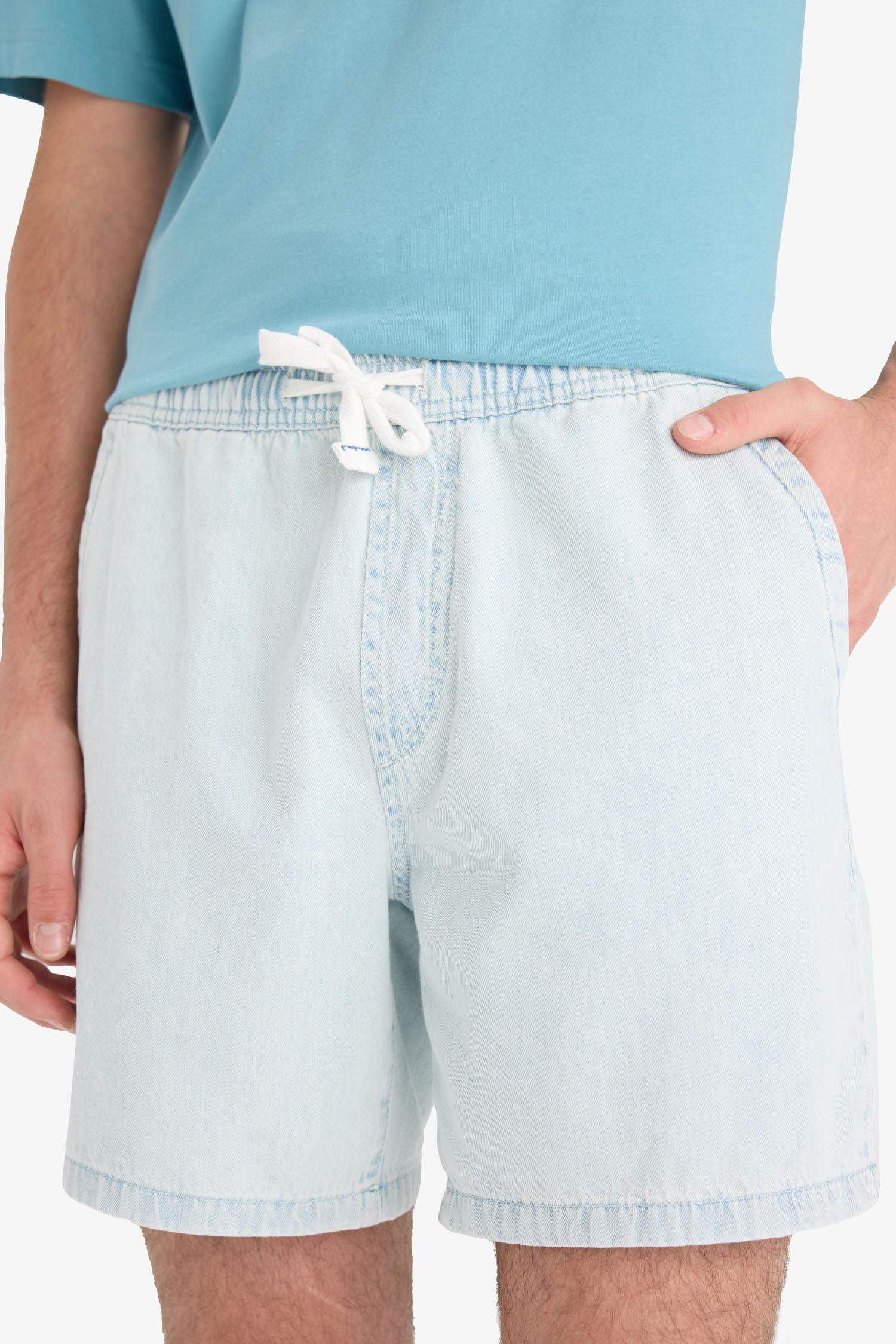 Short jean à coupe décontractée