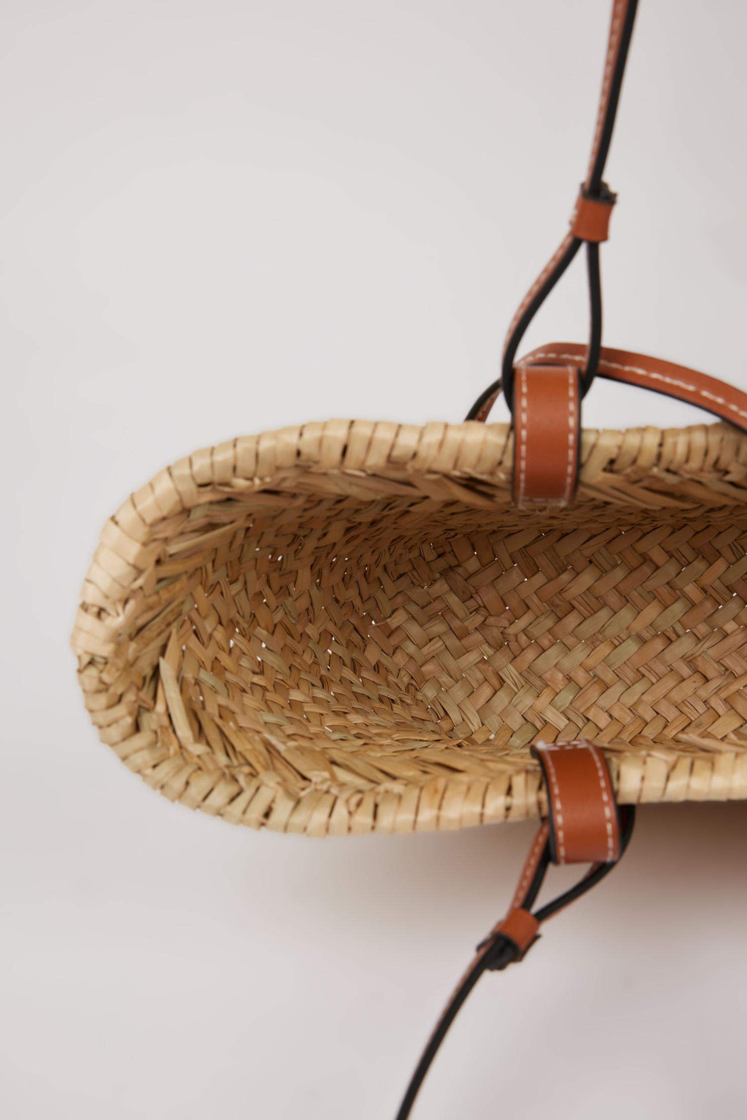 شنطة كتف حريمي قش